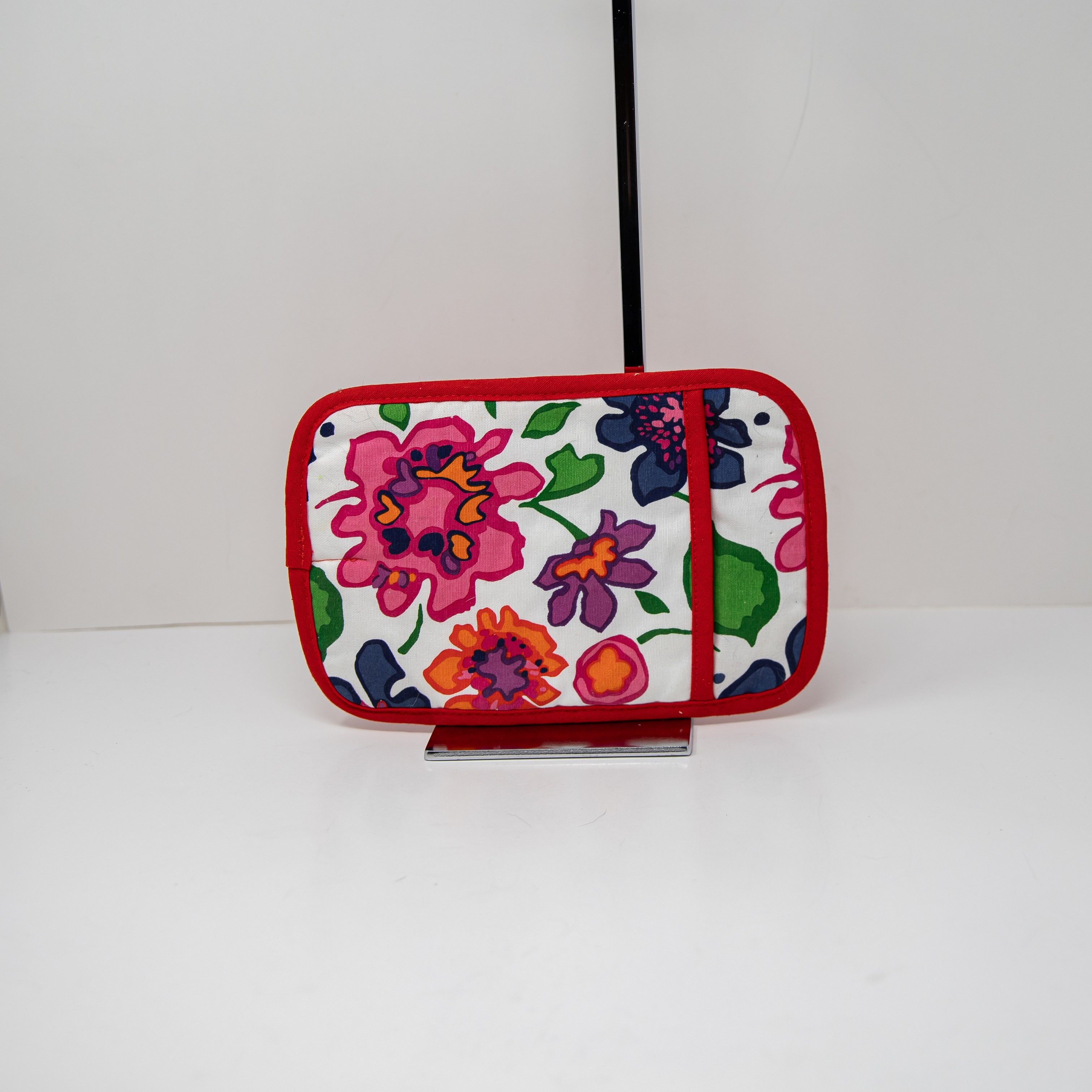 Kate Spade New York All In Good Taste Festive Floral Flower Oven Mit Trivet Tray