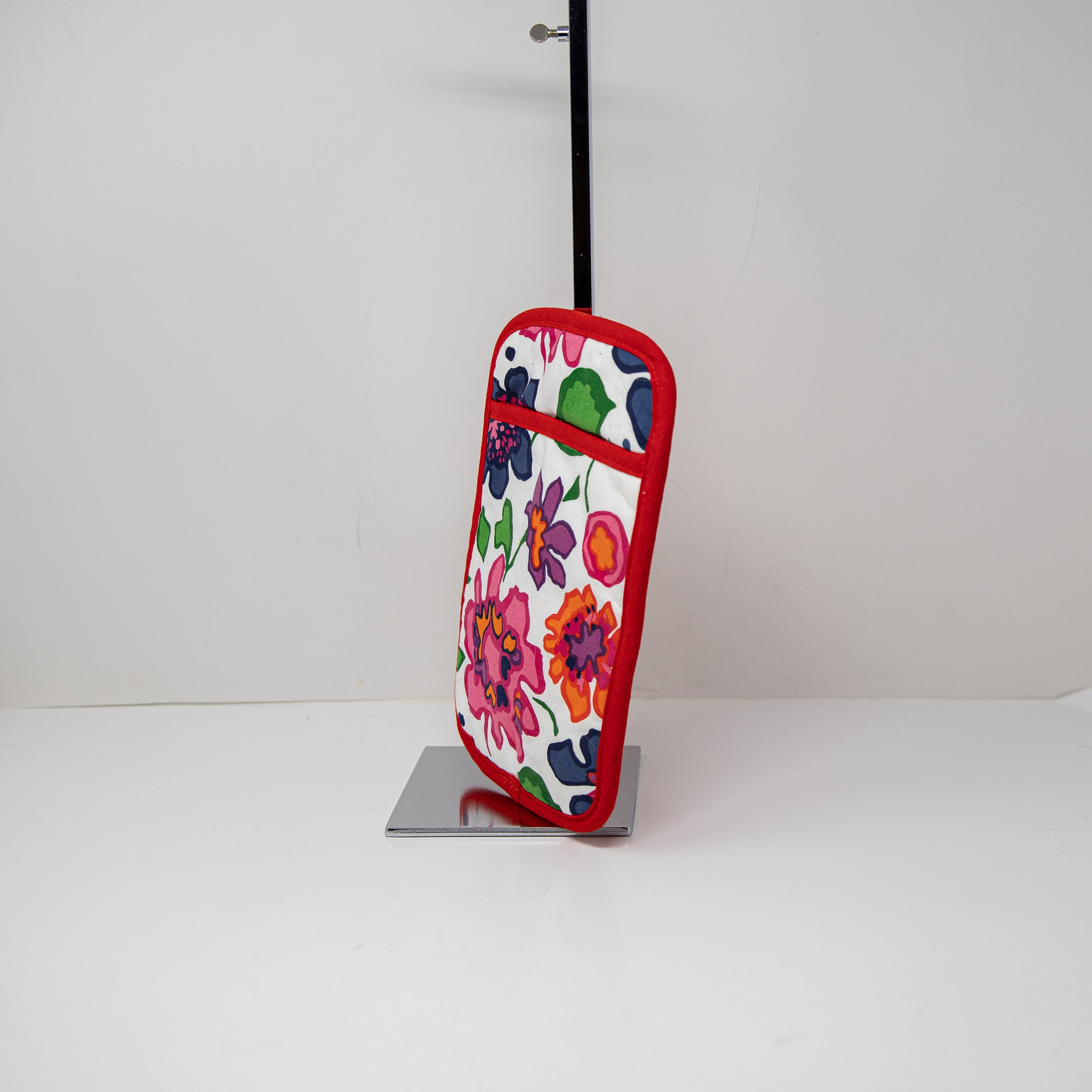 Kate Spade New York All In Good Taste Festive Floral Flower Oven Mit Trivet Tray