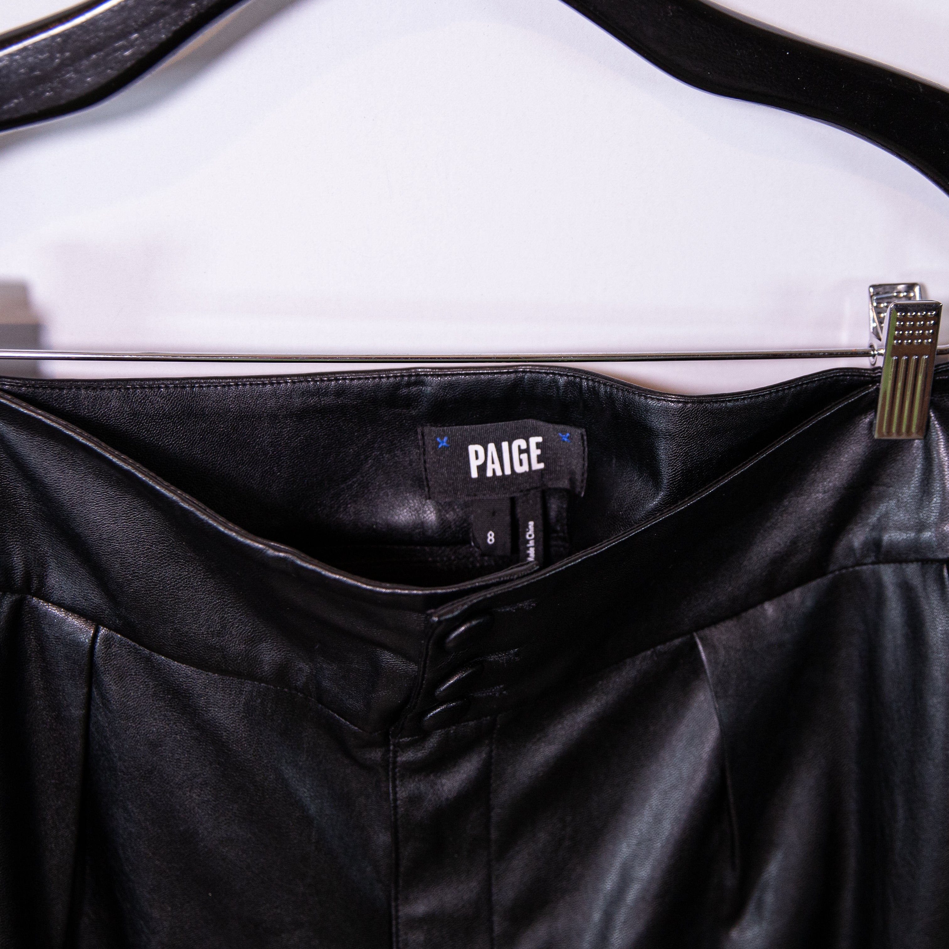 Paige Jazz Faux Vegan Leather Tapered Leg Mid Rise Ankle Crop Pants Black 8