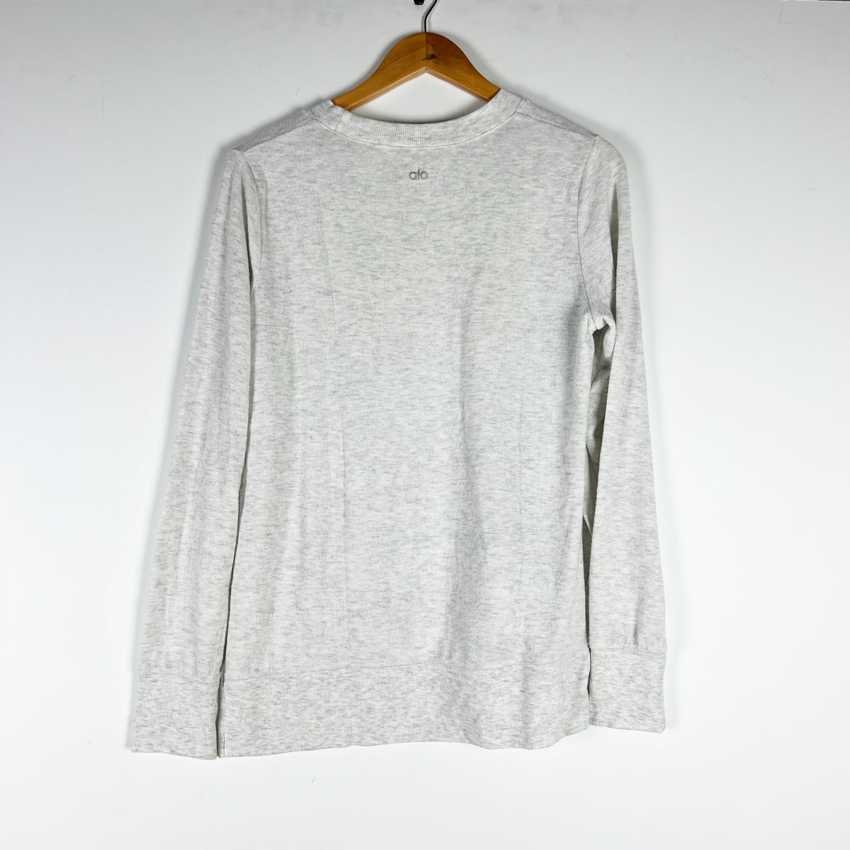 Alo Yoga Women's Glimpse Crew Neck High Low Side Split Hem Pullover Sweater M