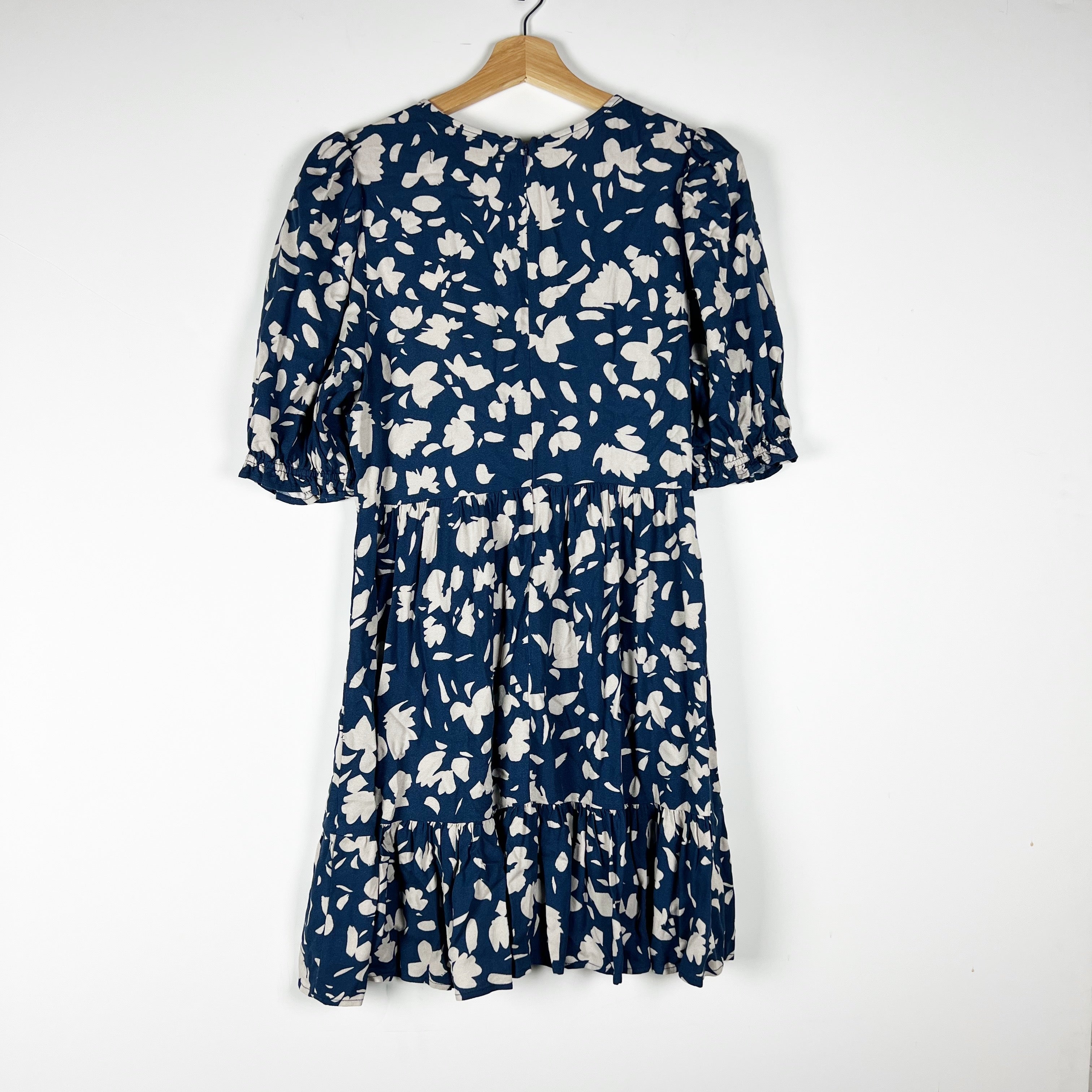 NEW Saltwater Luxe Kamden Abstract Indigo Print Pattern Mini Dress Medium