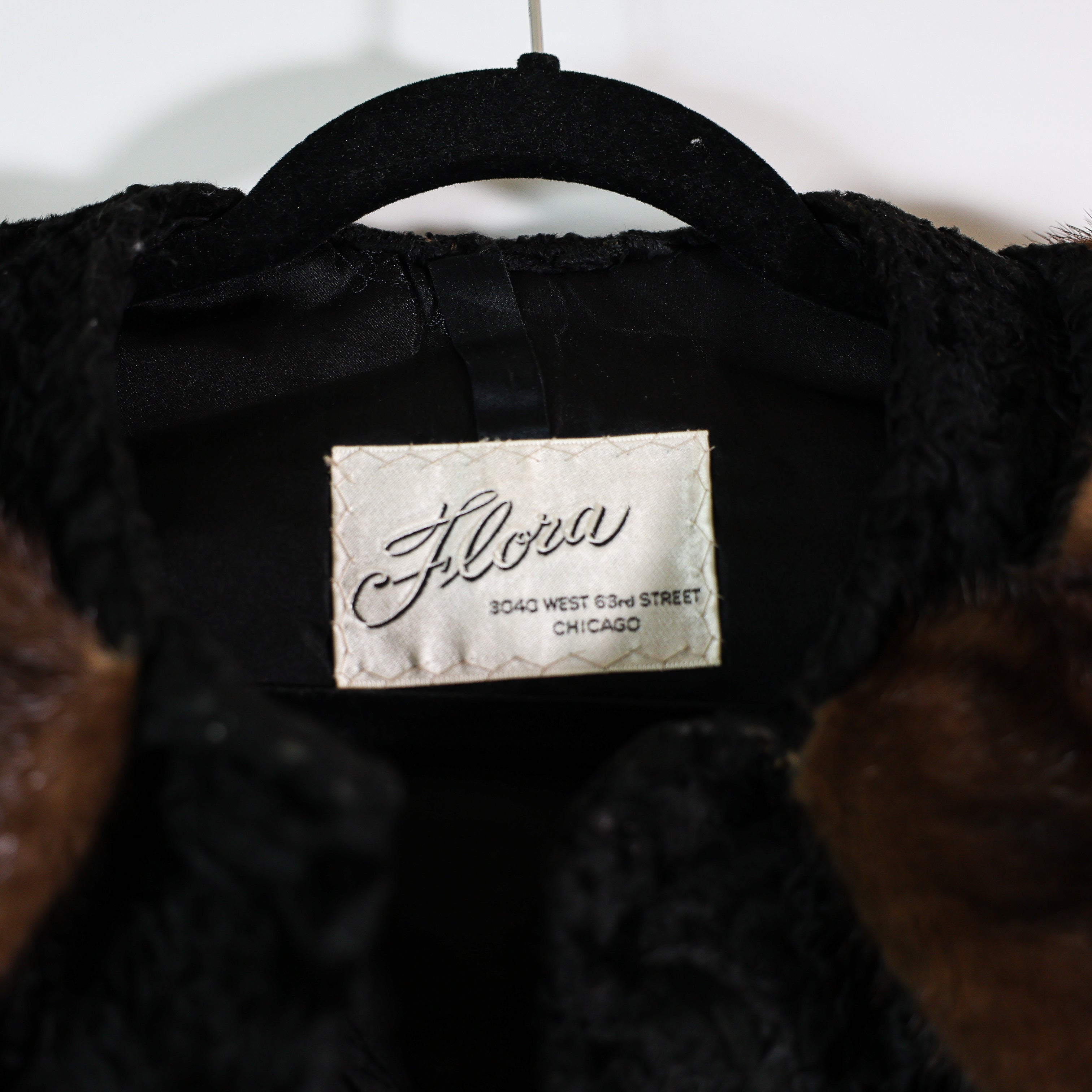 Vintage Flora Shearling Lamb Fox Fur Trim Collar Sleeve Black Brown Coat Jacket