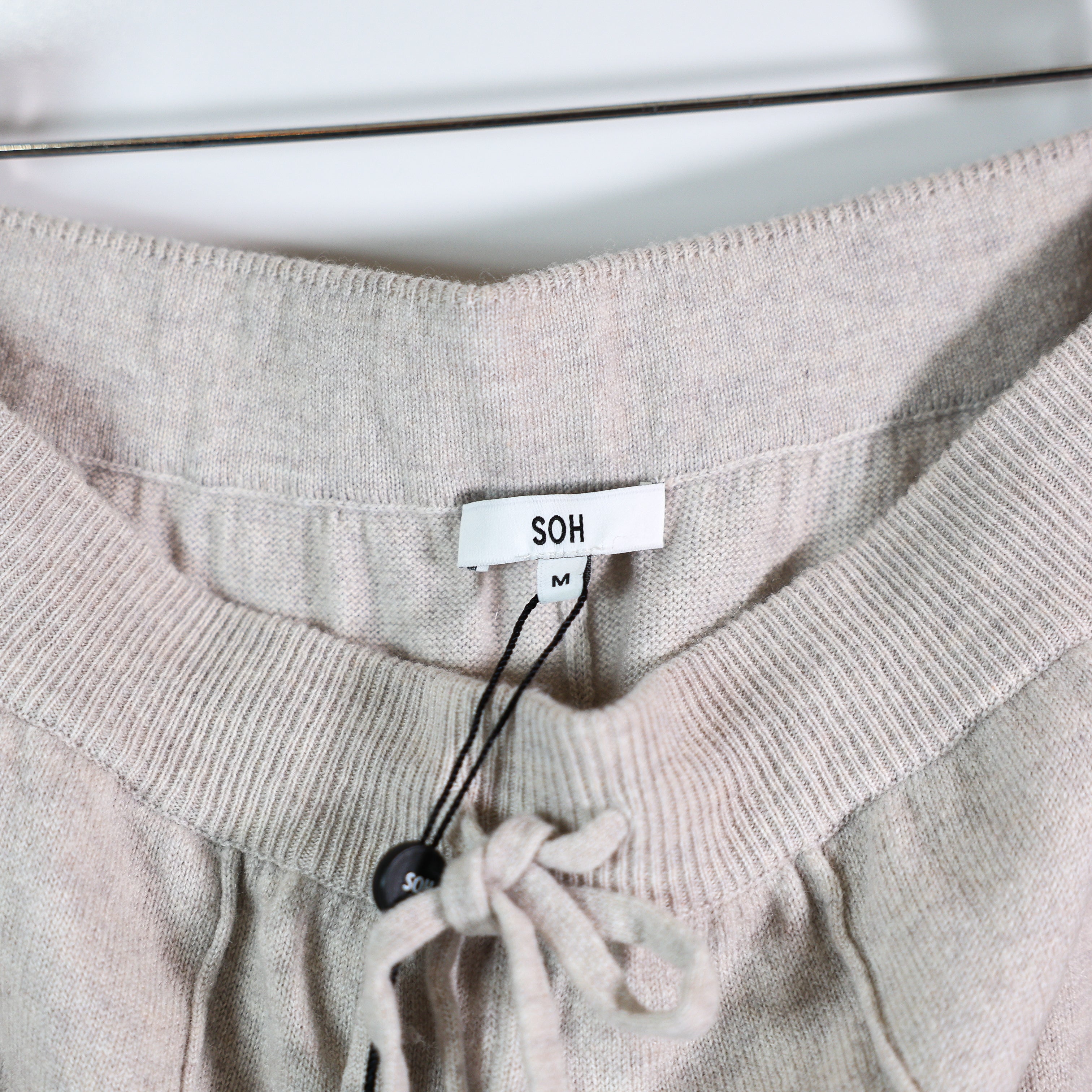 NEW SOH Cashmere Wool Sea Pearl Embellished Trim Sweater Knit Jogger Pants Gray