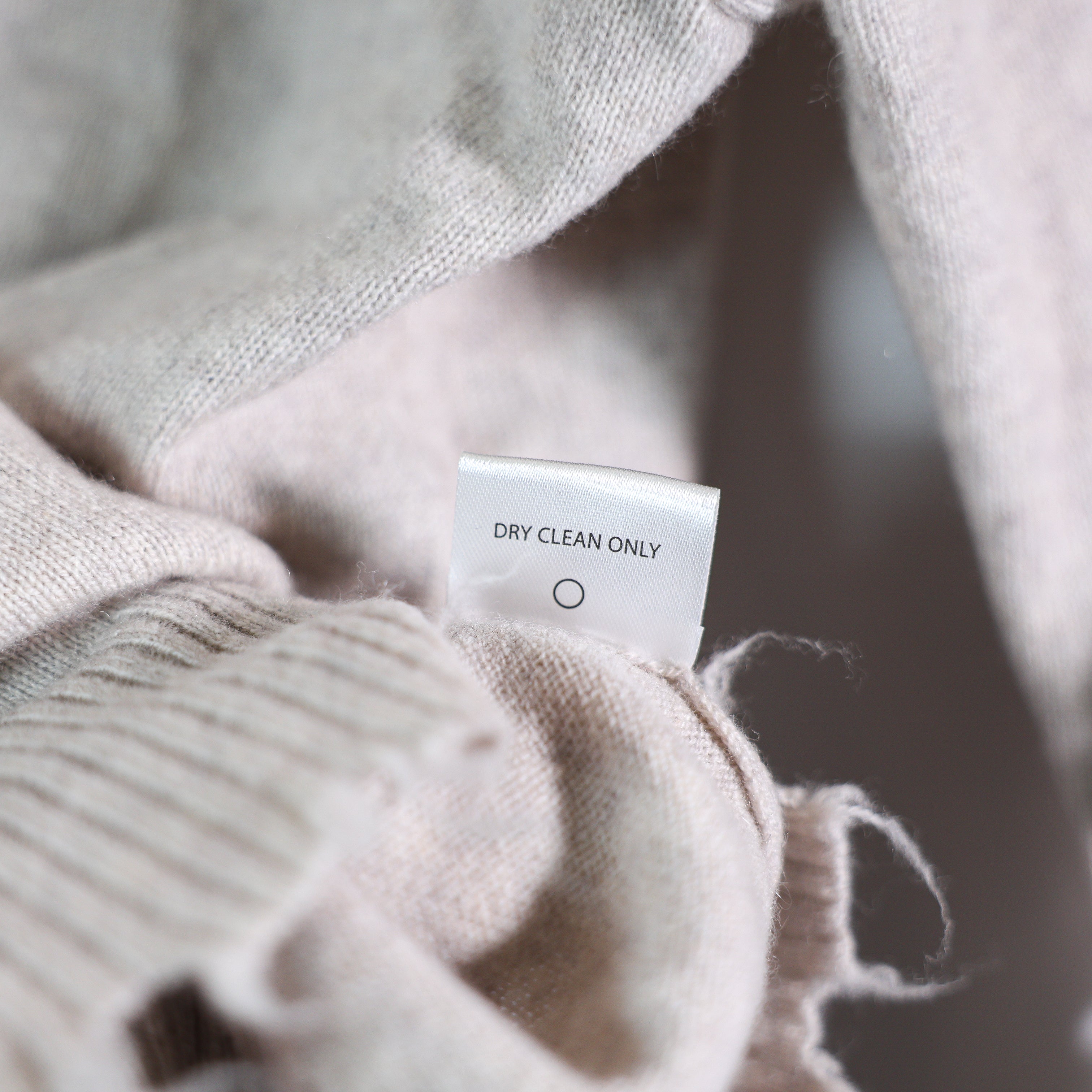 SOH Cashmere Wool Blend Knit Pearl Trim Cut Out Sleeve Pullover Sweater Gray S