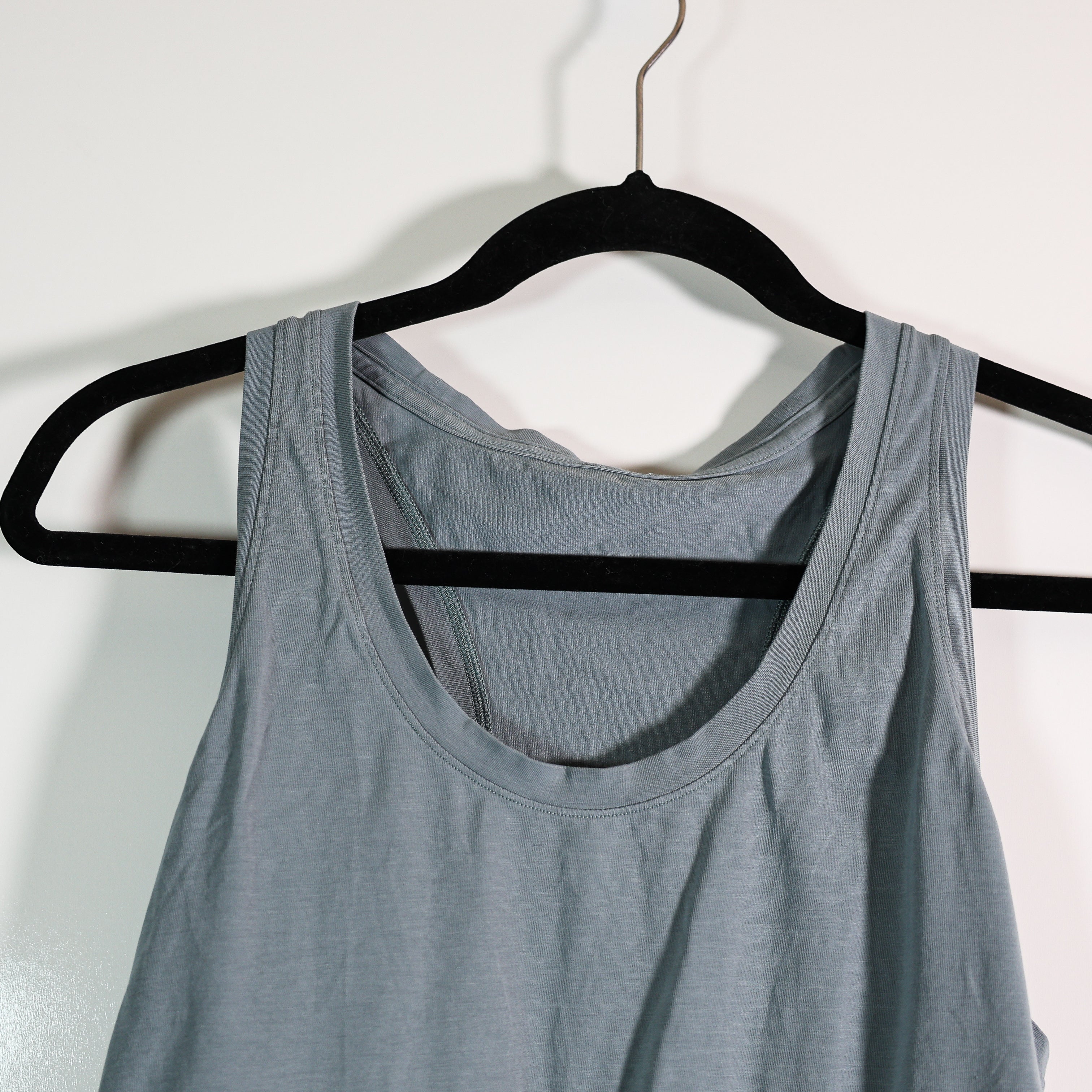 Lululemon Love Tank Racerback Sleeveless Athletic Work Out Top Blue Linen Medium