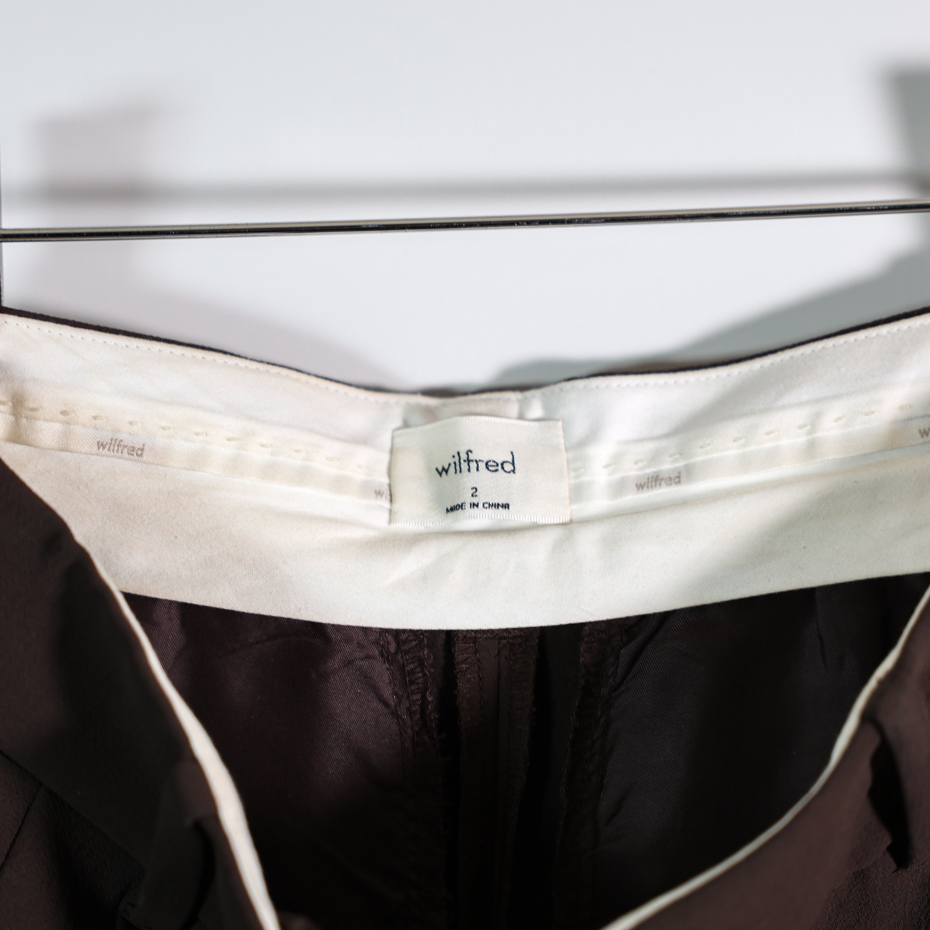 Wilfred Aritzia The Effortless Pant Crepette High Waisted Pleated Straight Leg 2