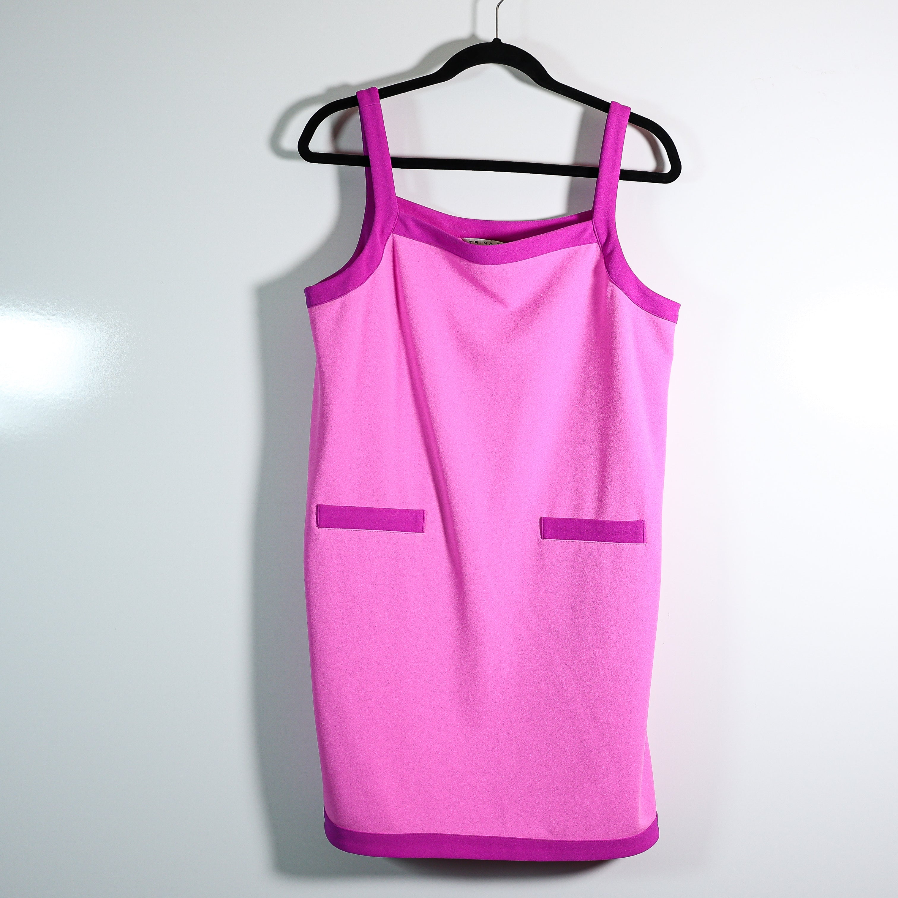 NEW Trina Turk Pointe Crepe Pocket Mini Shift Dress Piazza Pink Violetta Large