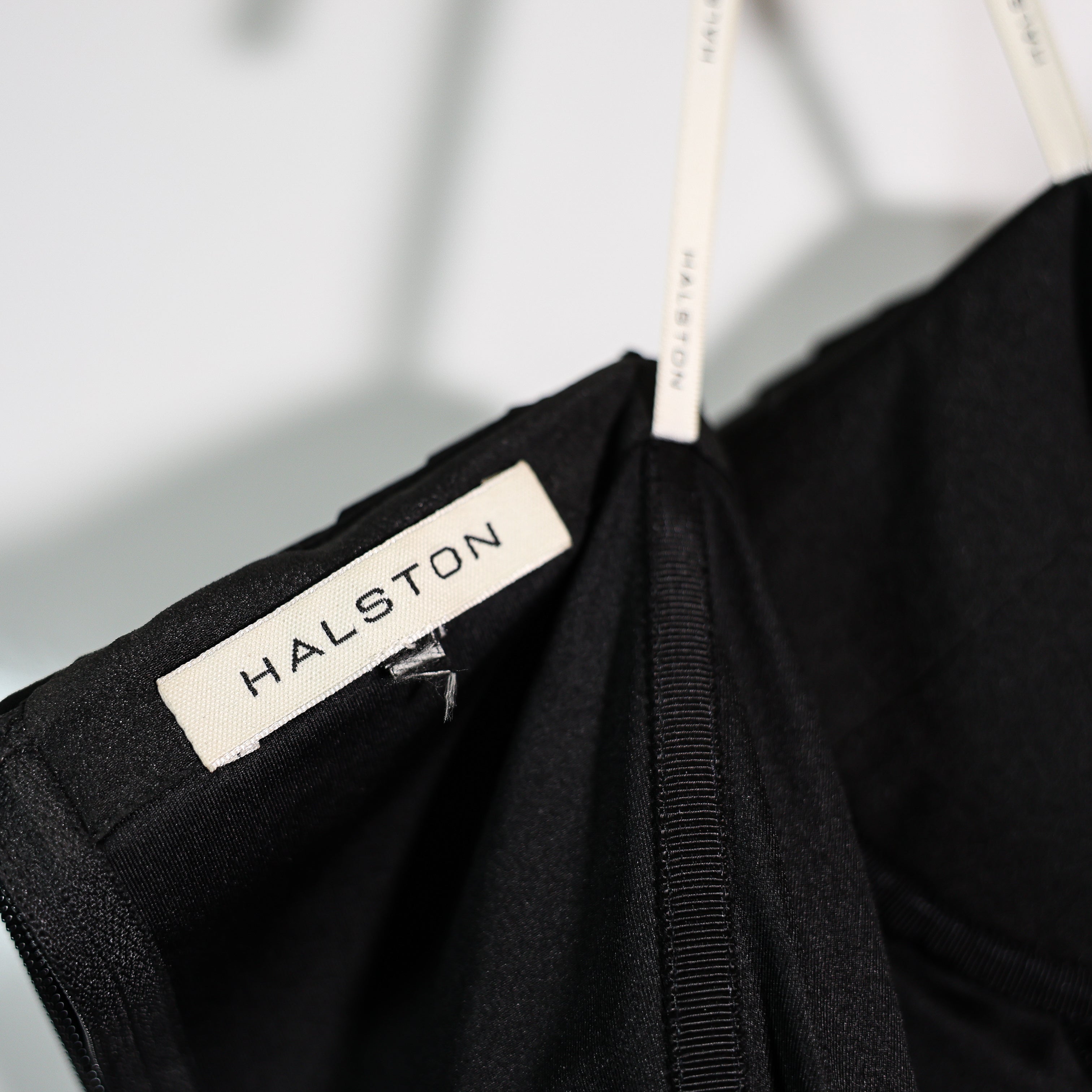 Halston Gathered Pleated Off The Shoulder Strapless Cocktail Party Dress Black M