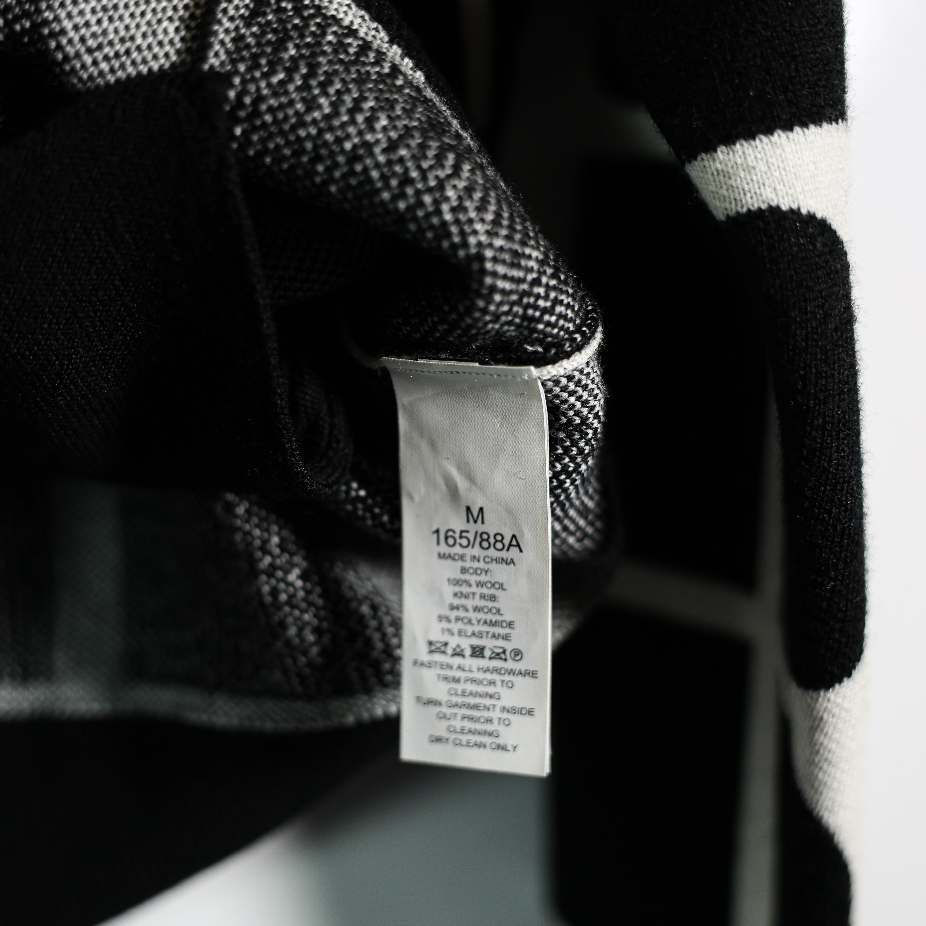 Kate Spade Noel Logo Print Pattern Wool Stretch Knit Cardigan Sweater Black M