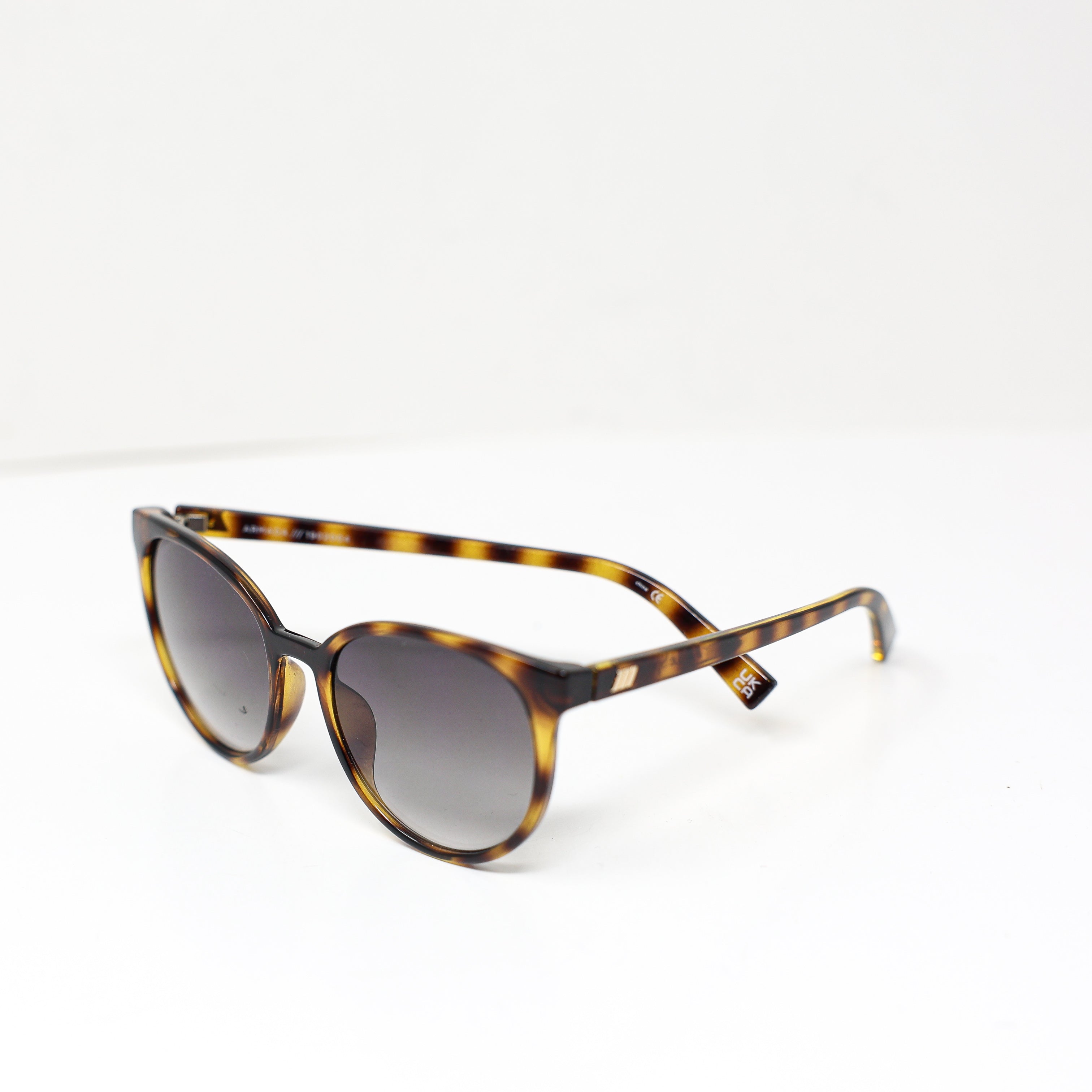 Le Specs Armada Tortoise Brown & Khaki Gradient Cat Eye Sunglasses