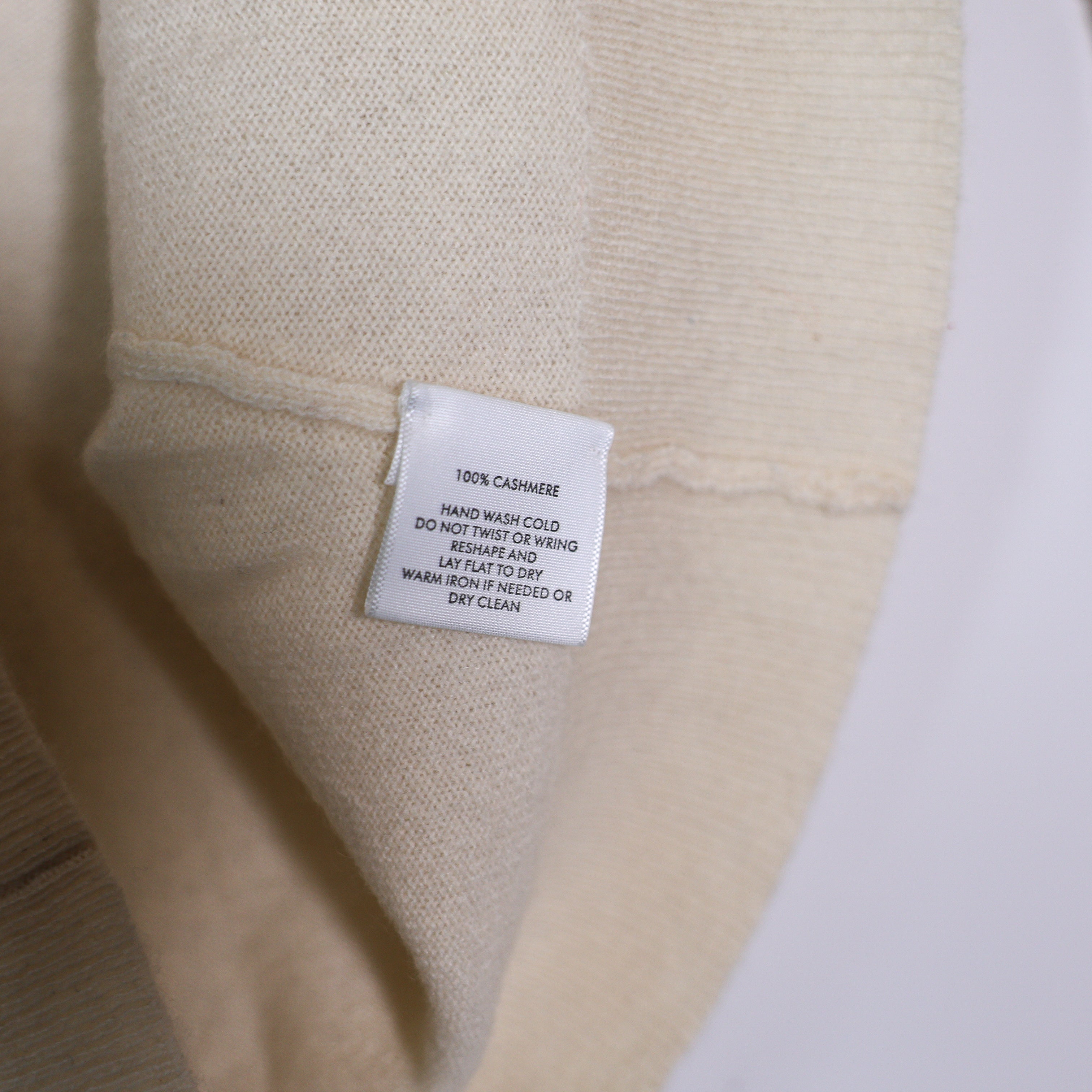 White + Warren Essentials 100% Cashmere Knit Crew Neck Long Sleeve Sweater Ivory