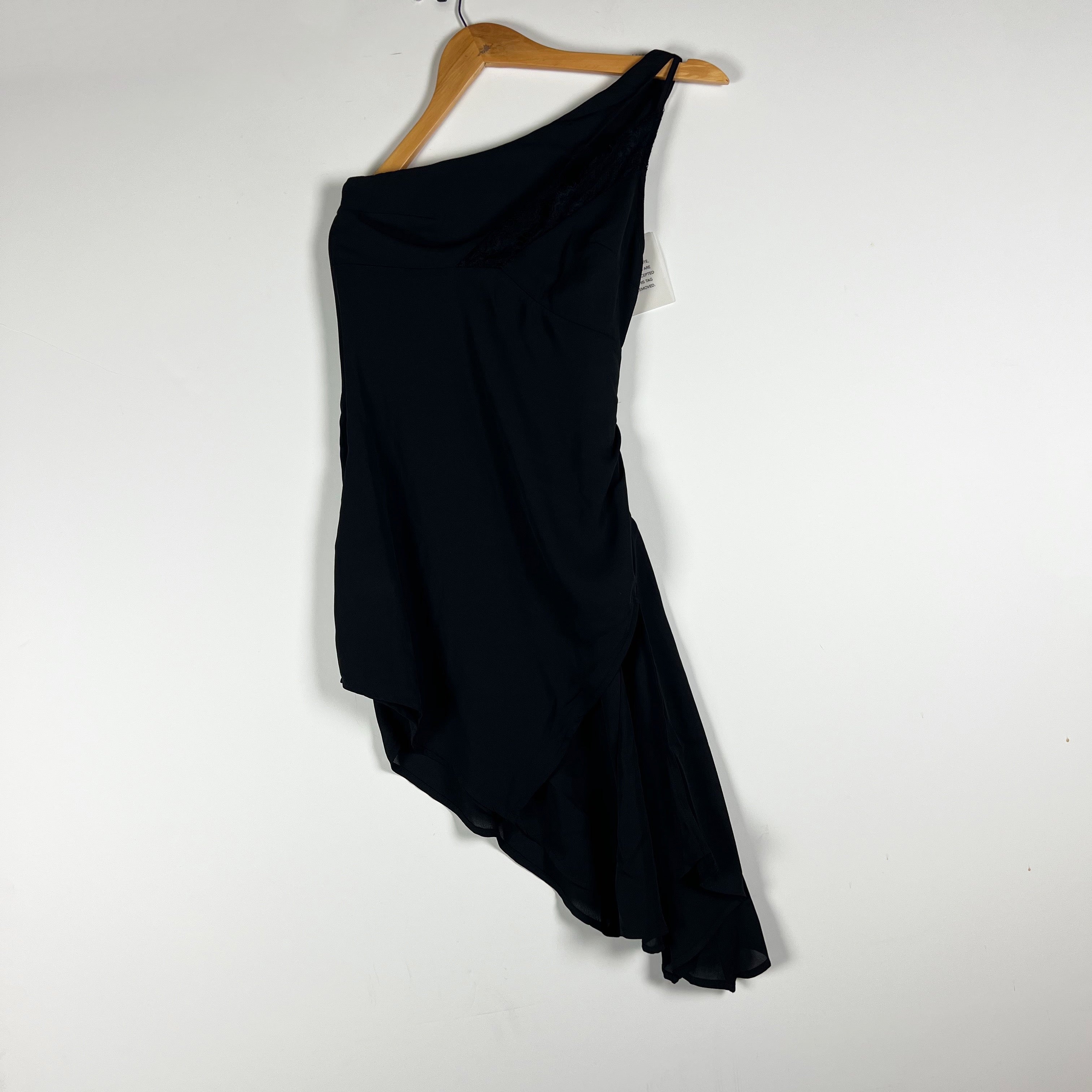 NEW Superdown Tracie One Shoulder Lace Applique Asymmetrical Hem Mini Dress XXS