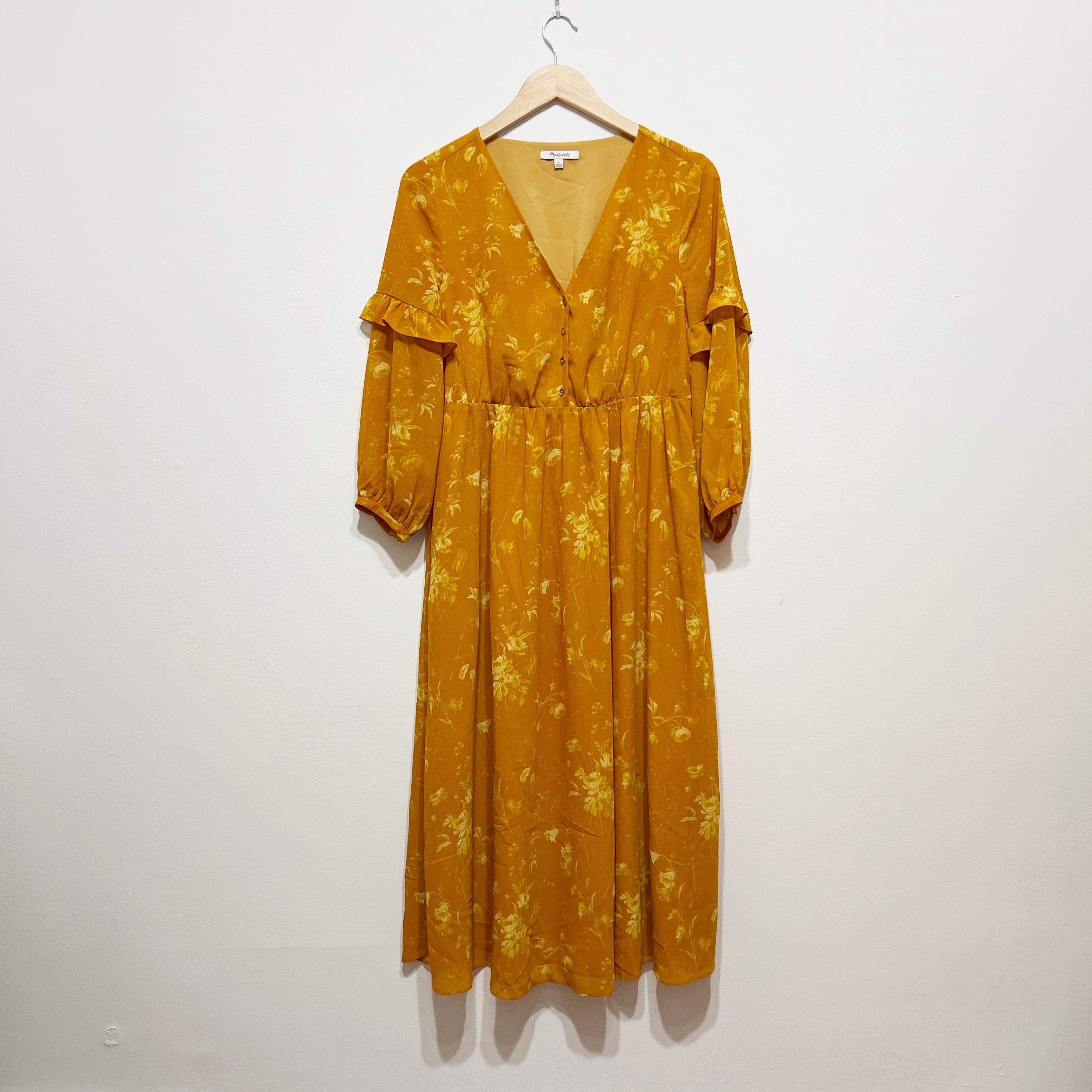 Madewell Ruffle-Sleeve Button-Front Dress in Tonal Botanical Rich Amber Chiffon