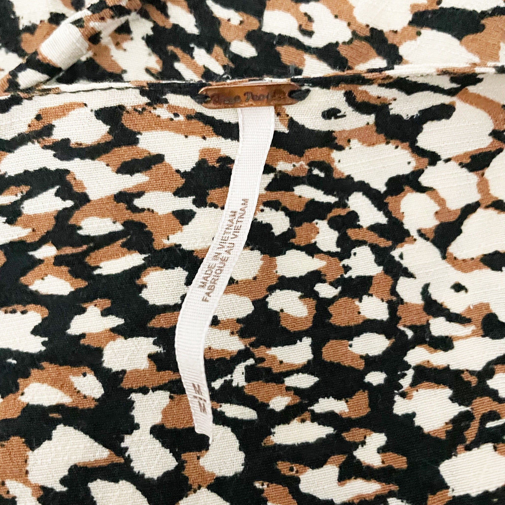 Free People French Quarter Crepe Short Sleeve V Neck Wrap Mini Dress Leopard M