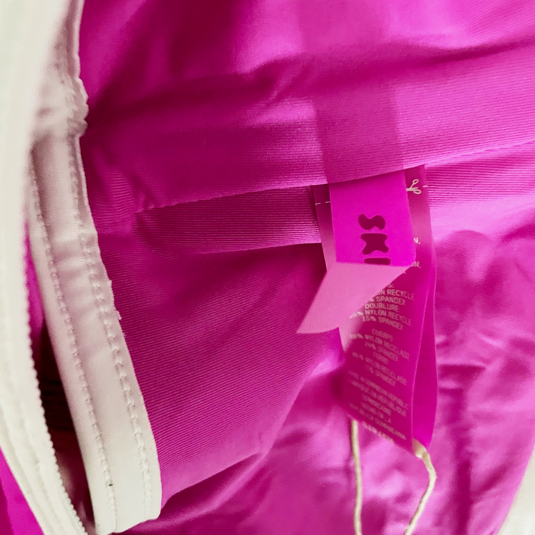 NEW Skims Sporty Zipper Swim Bandeau Strapless Bikini Bathing Suit Top Hibiscus