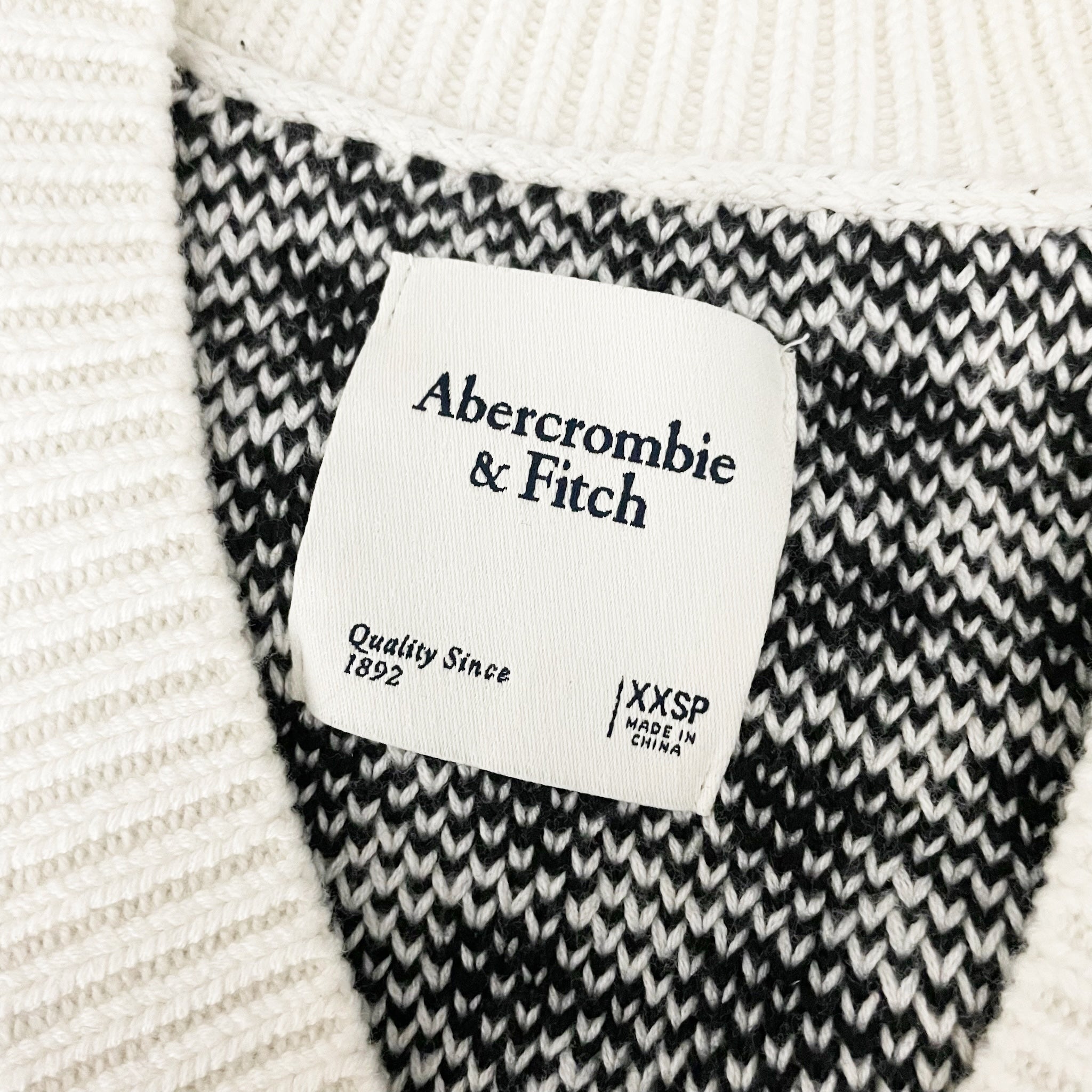 NEW Abercrombie & Fitch Cotton Knit Stretch V Neck Sleeveless Sweater Vest Black