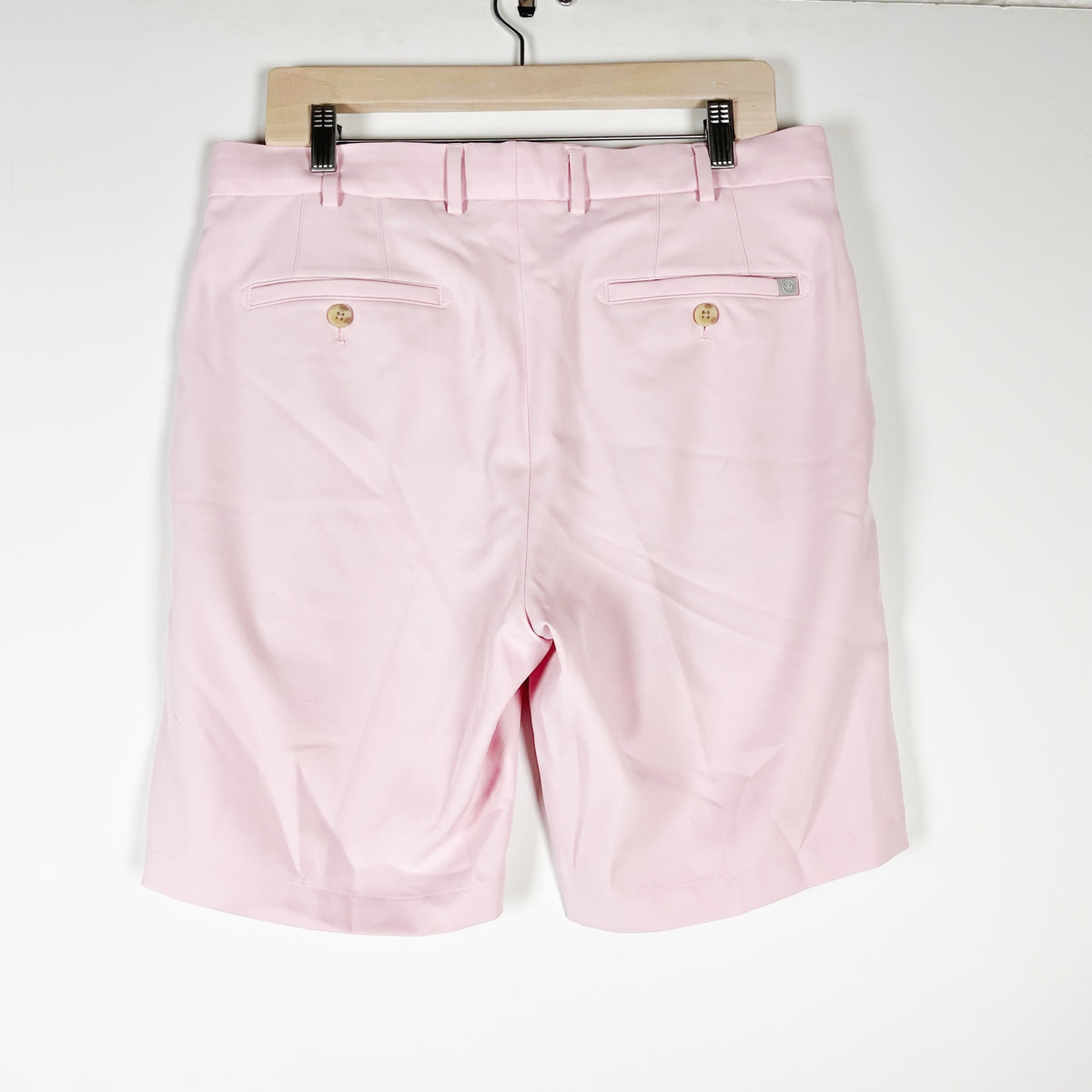 Peter Millar Men's Mid Rise Flat Front Casual Shorts Solid Pink 33