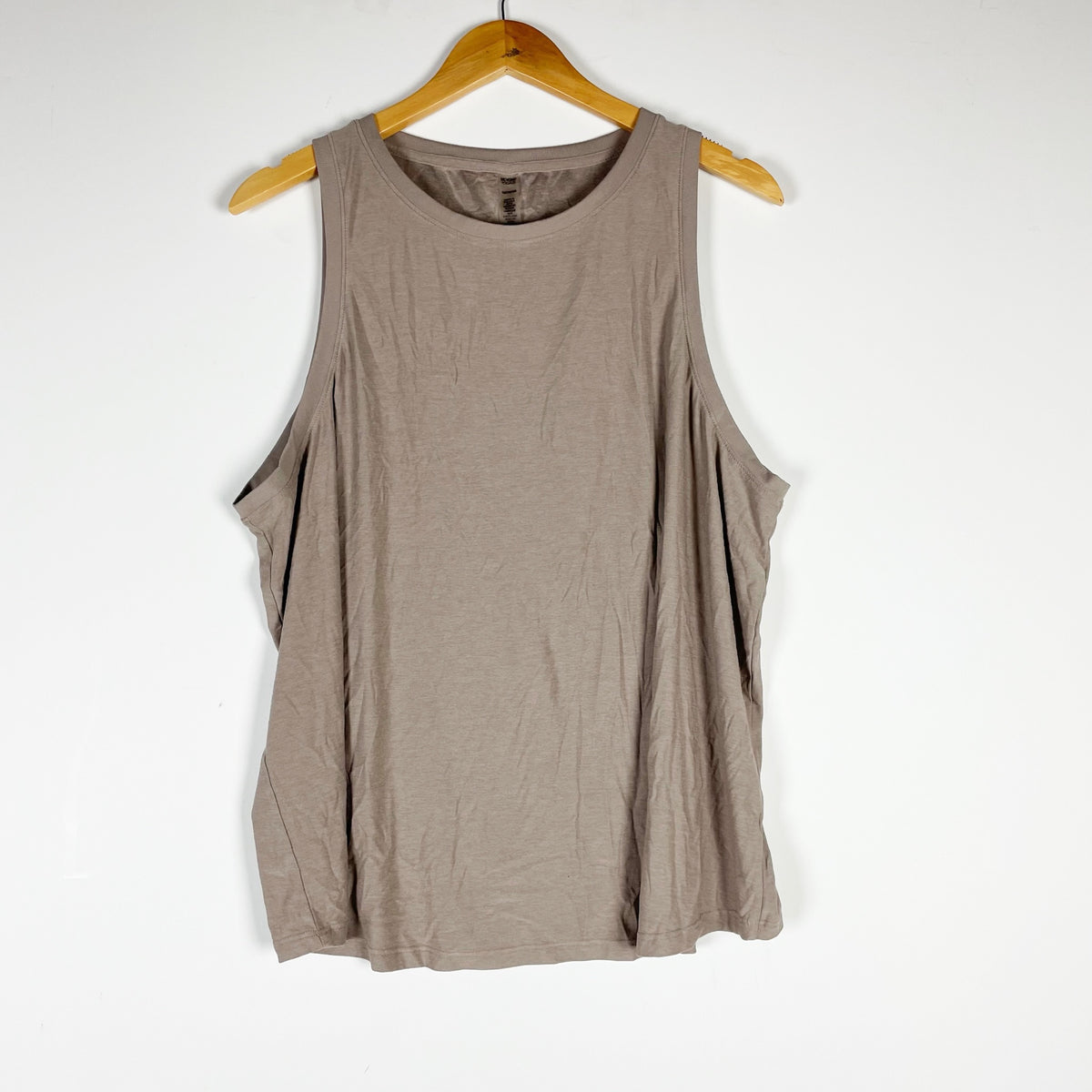 Beyond Yoga Women's Scoop Neck Sleeveless Athletic Work Out Tank Top Beige 1X