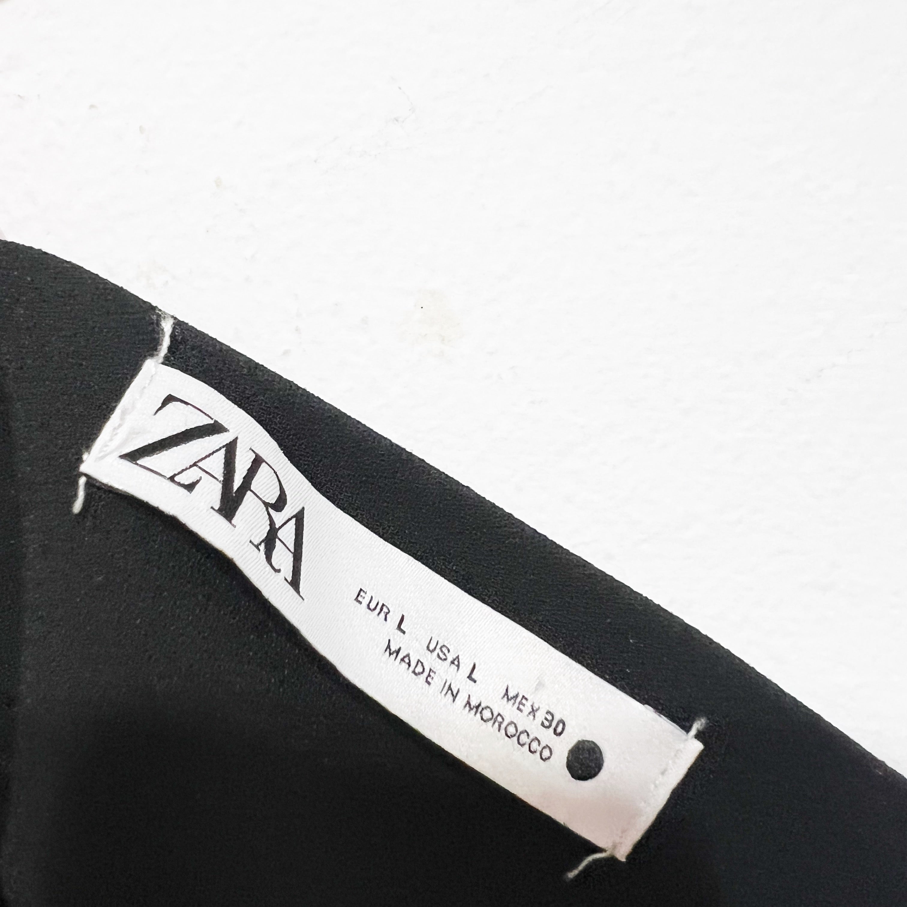 Zara Crepe Ruched Shirred Side Slit Straight Line Midi Skirt Solid Black Large