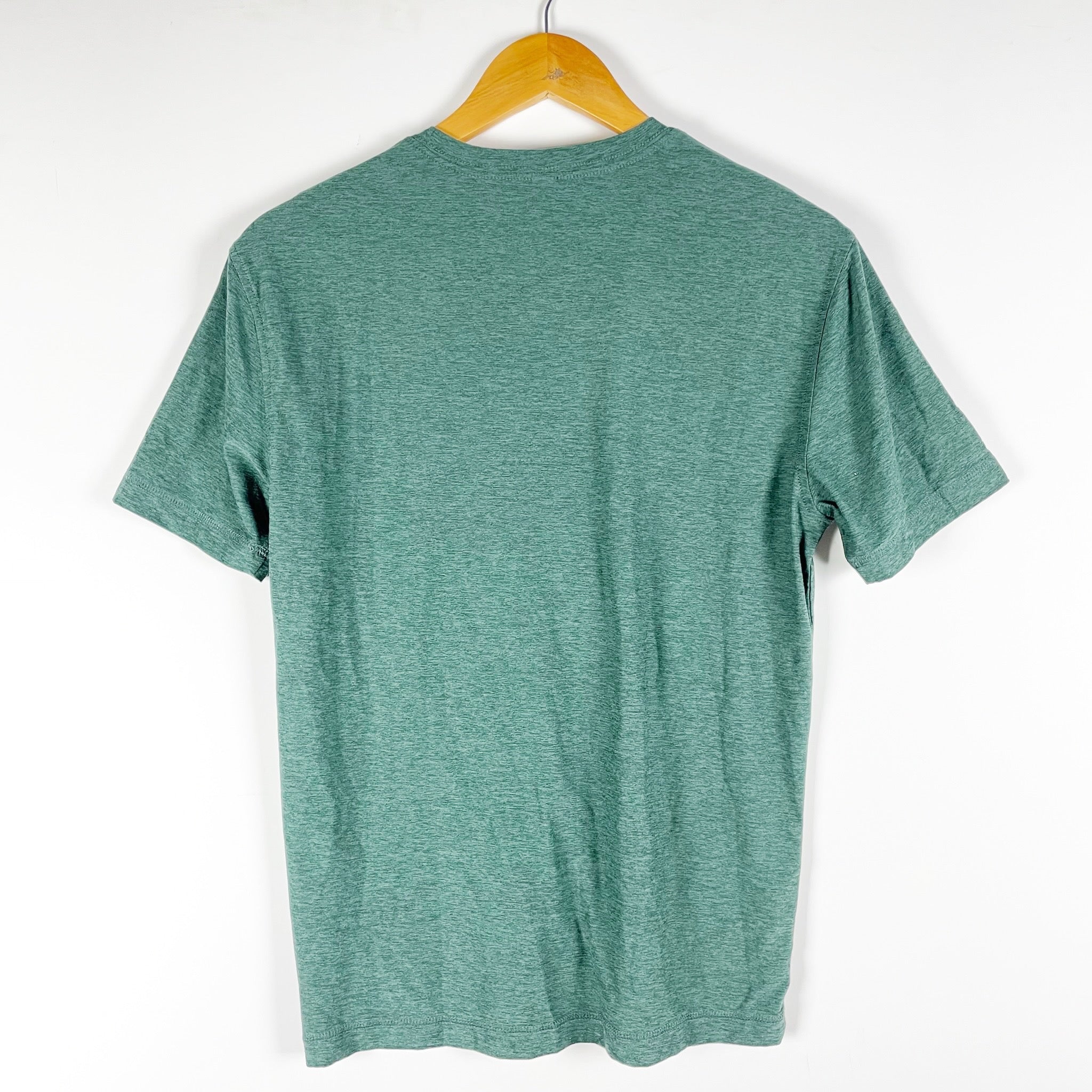 Vuori Men's Strato Tech Short Sleeve Crew Neck Tee Shirt Sea Pine Heather XS