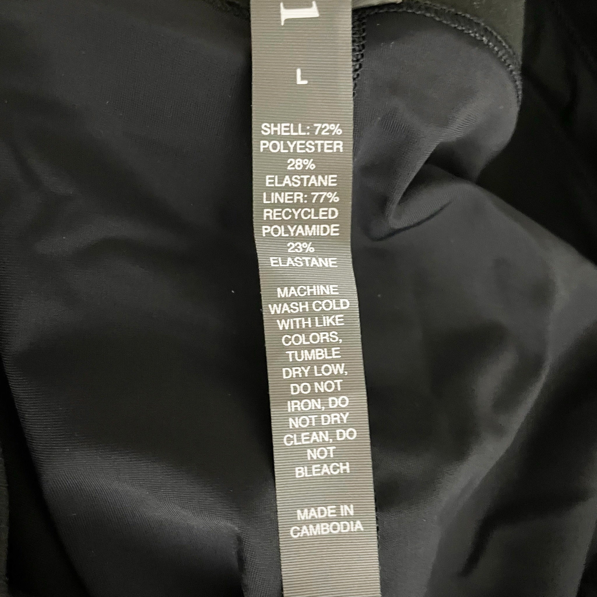 Vuori Women's Daily High Rise Mini Athletic Athleisure Skirt Solid Black Large