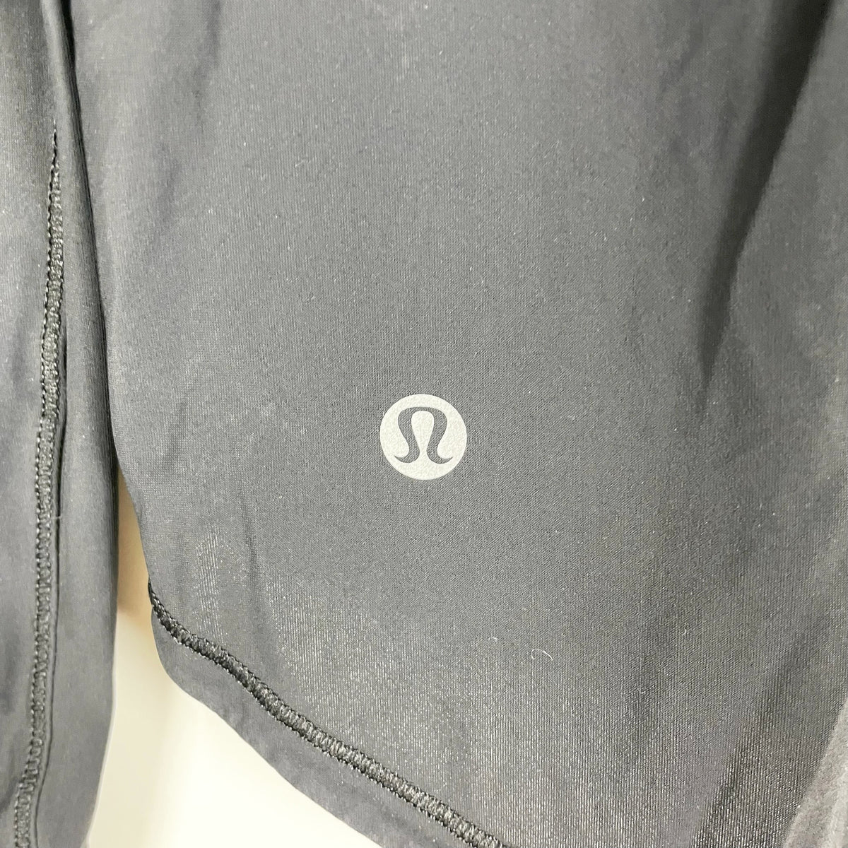 Lululemon Women's Sculpt Long Sleeve Mesh Tee Shirt Solid Black Medium