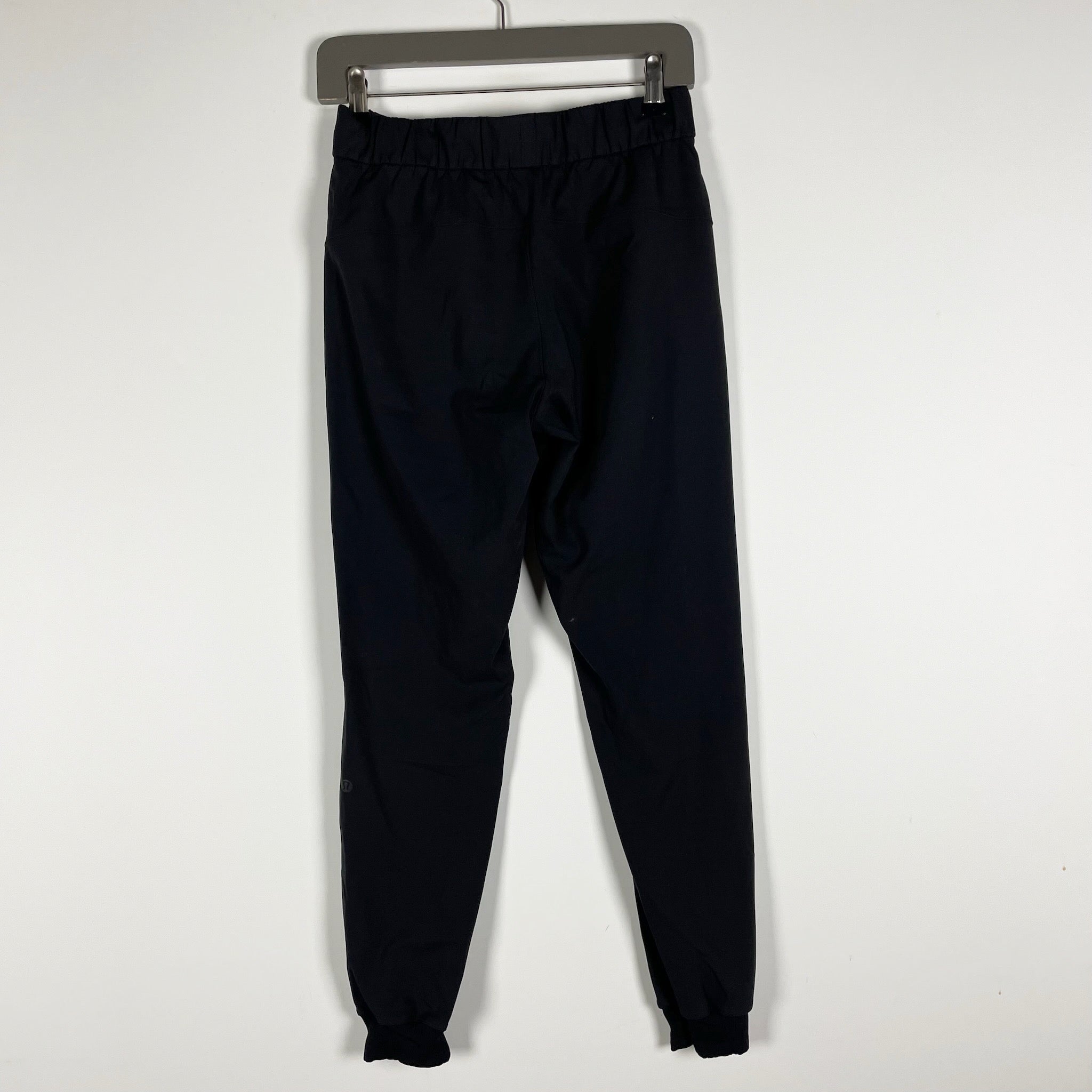 Lululemon Women's Travel Mid Rise Ankle Crop Joggers Pants Solid Black Small