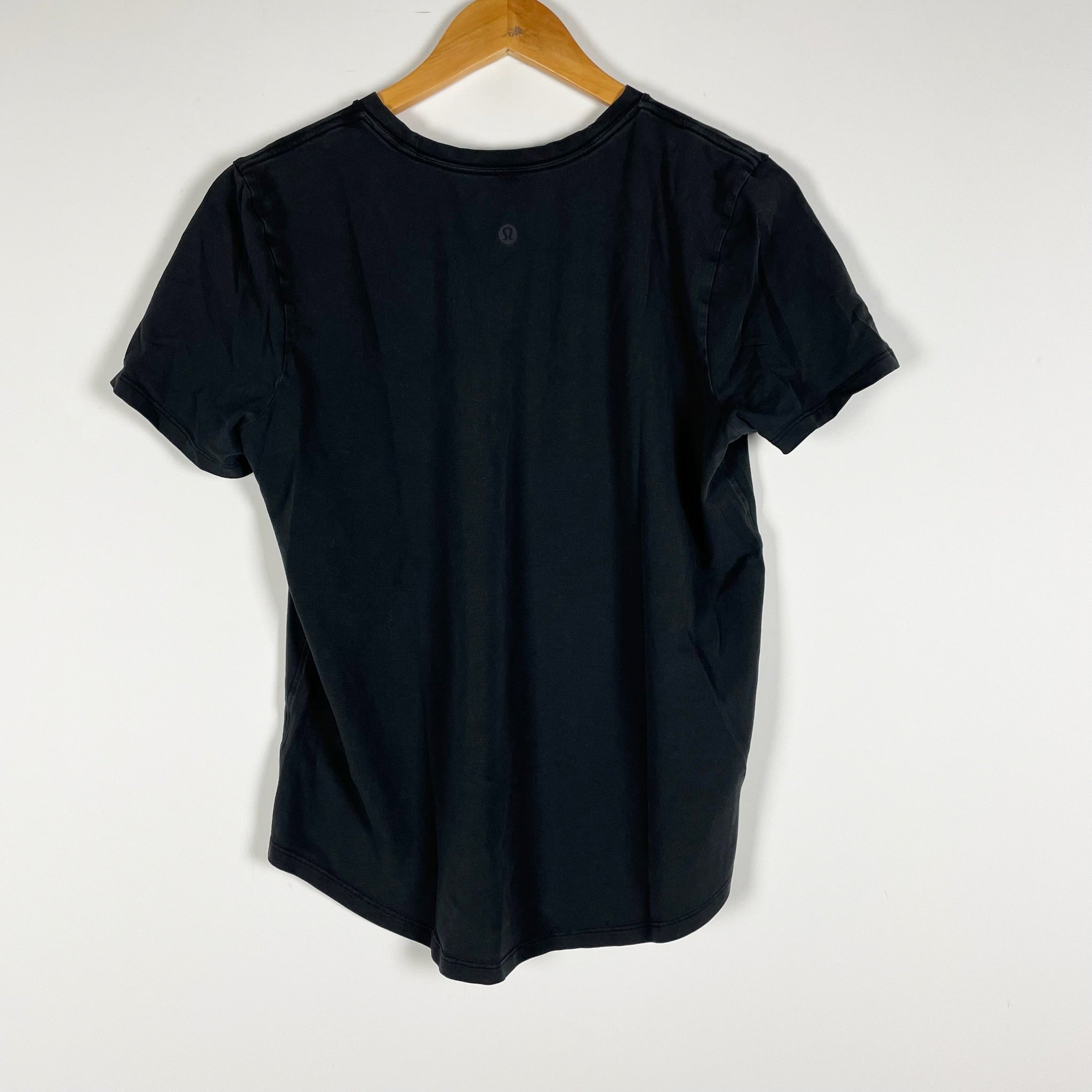 Lululemon Women's Love Crew Neck Short Sleeve Tee Shirt Solid Black Medium