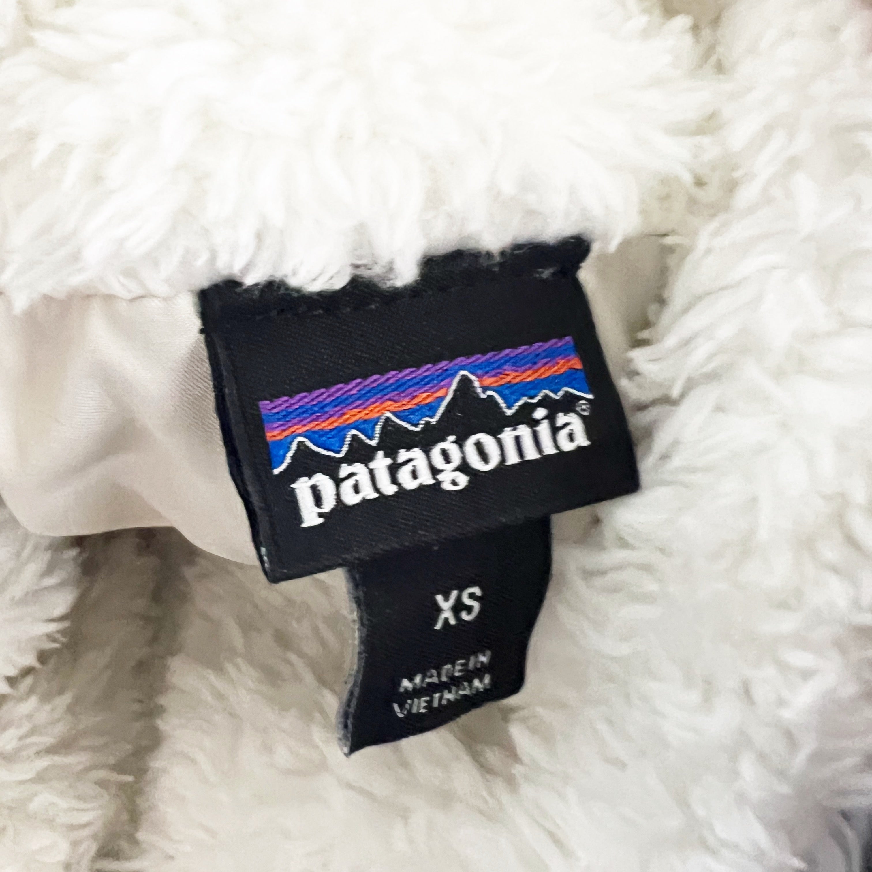 Patagonia Women's Los Gatos Fuzzy Shearling Full Zip Jacket Ivory White XS