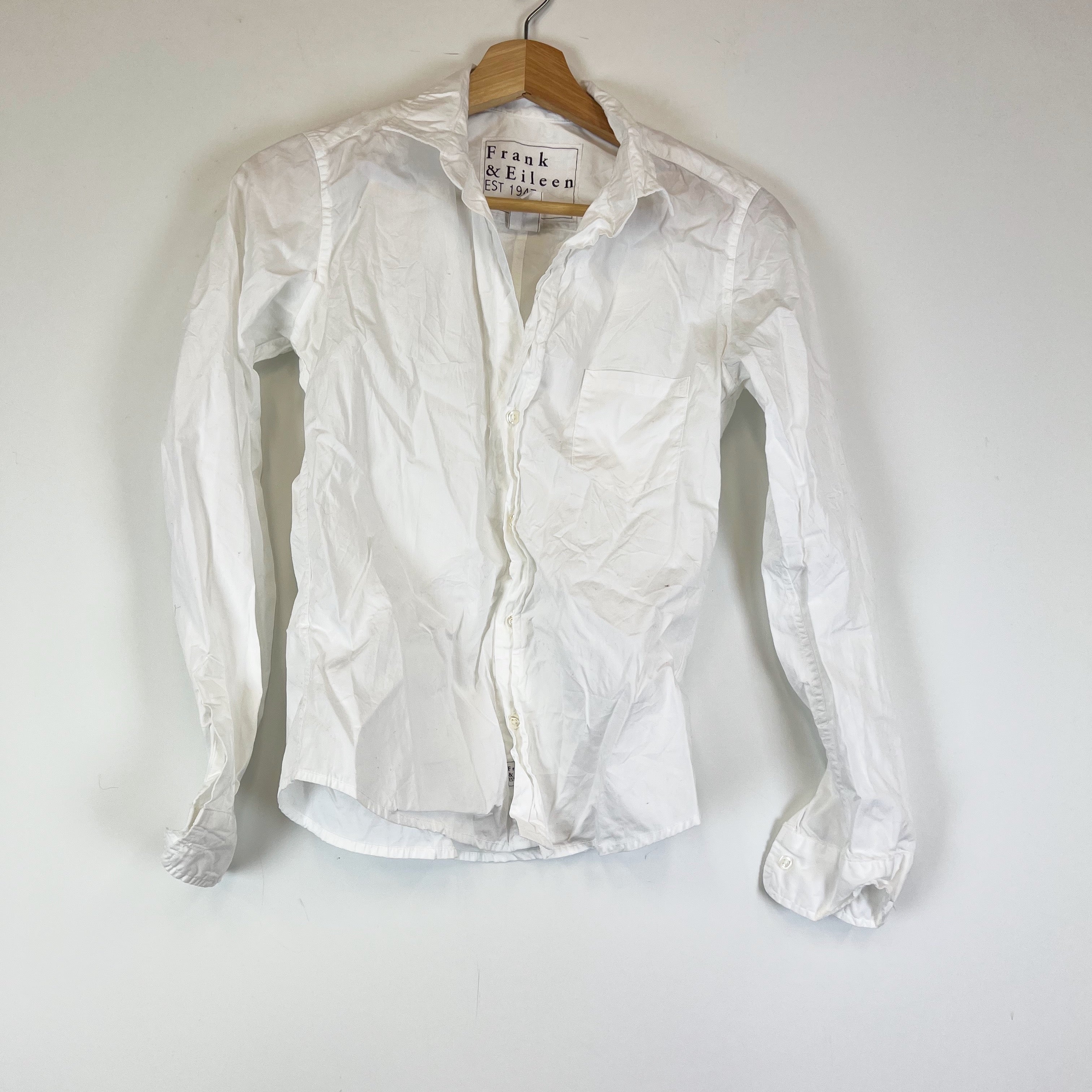 Frank & Eileen Barry Featherweight Button Down Long Sleeve Collared Cotton Shirt