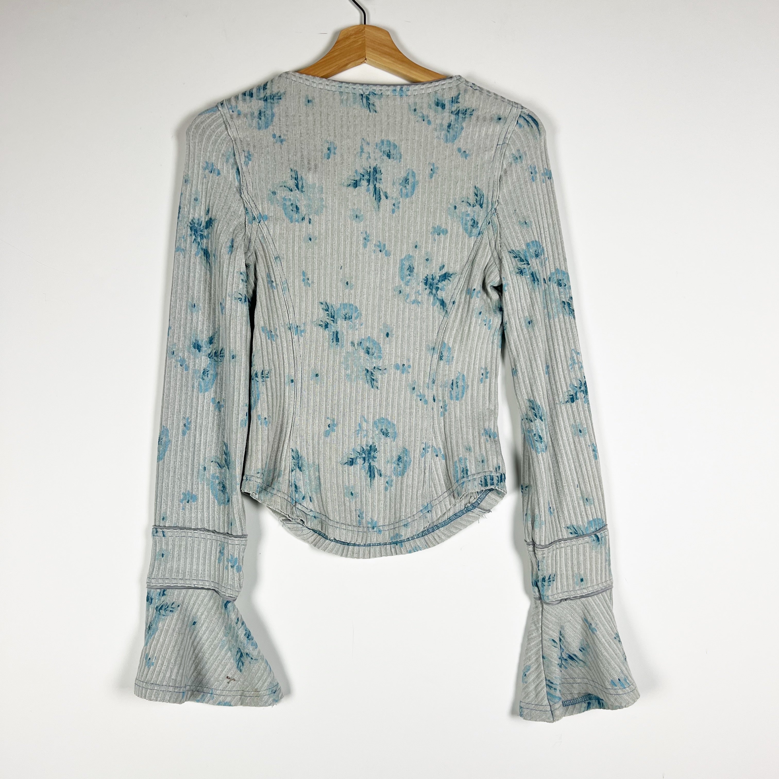 Free People Layer Me Floral Print Ribbed Henley Shirt Sweater Top In Grey Combo