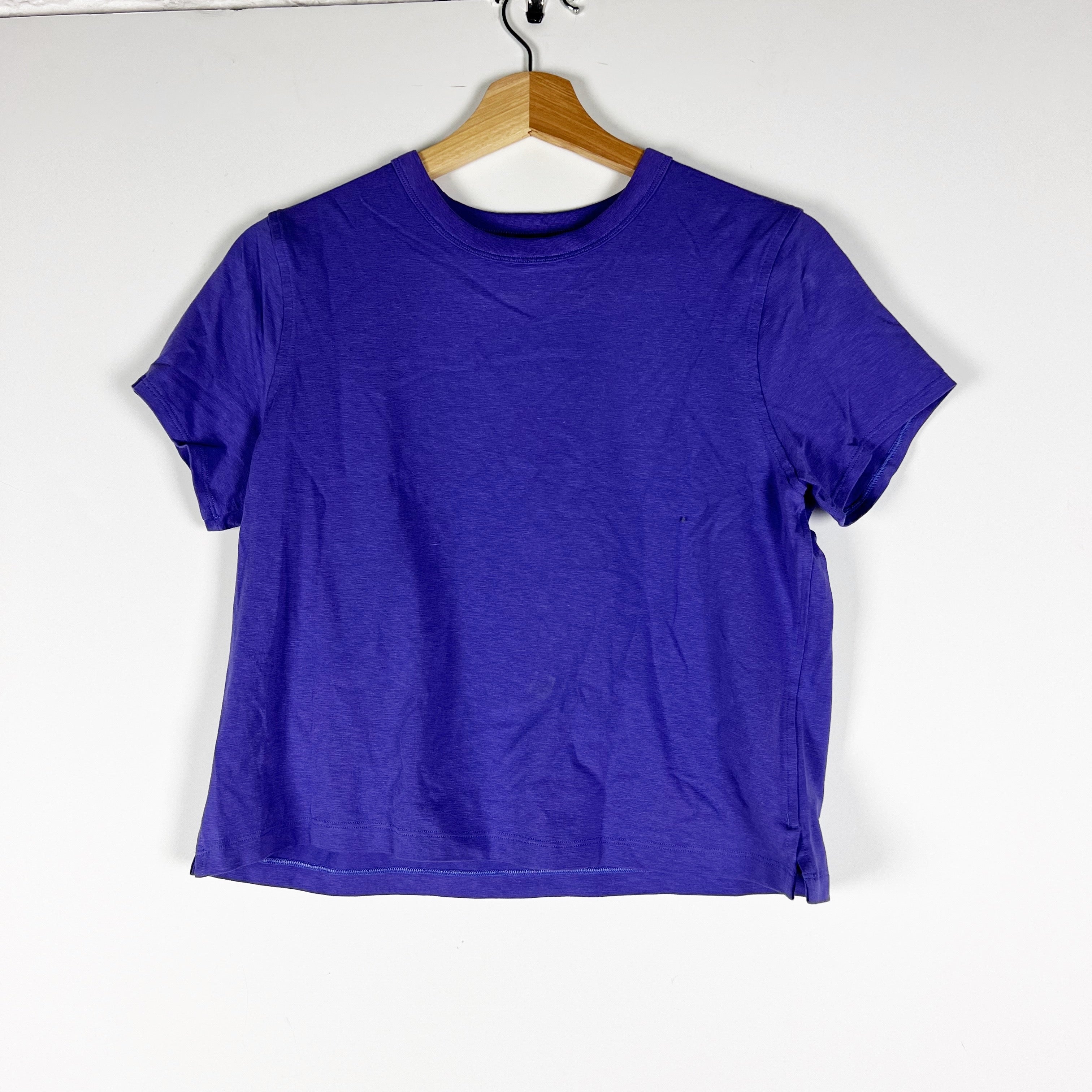 Lululemon Women's Cotton Crew Neck Short Sleeve Athletic Tee Shirt Grape Purple