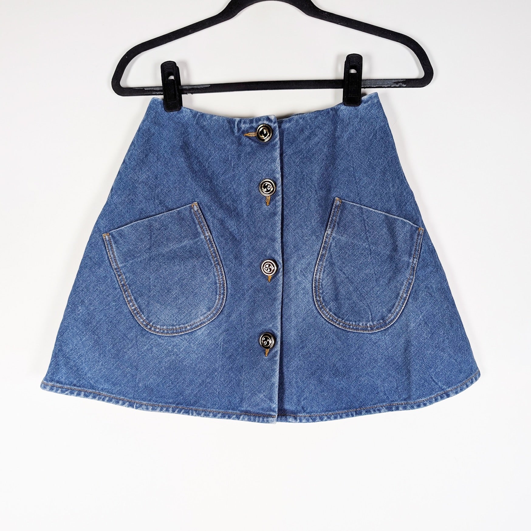 Gucci Marble Washed Cotton Stretch Logo Button Front Denim Mini Skirt In Blue 38