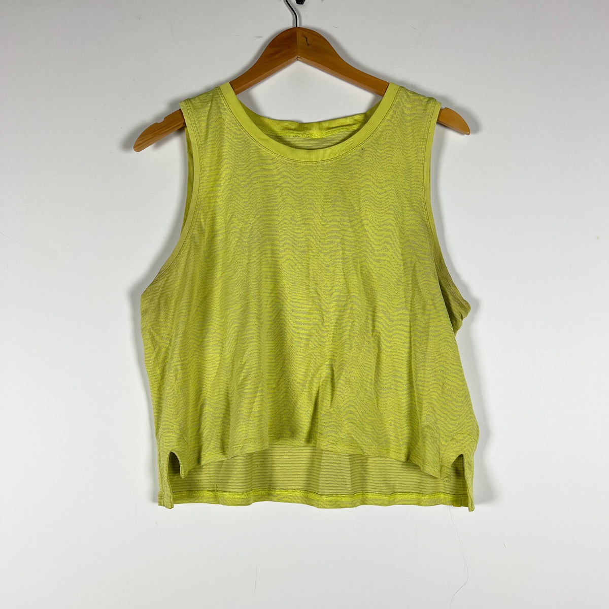Lululemon Women's Train To Be Tank Top Ripple Wave Electric Lemon Large