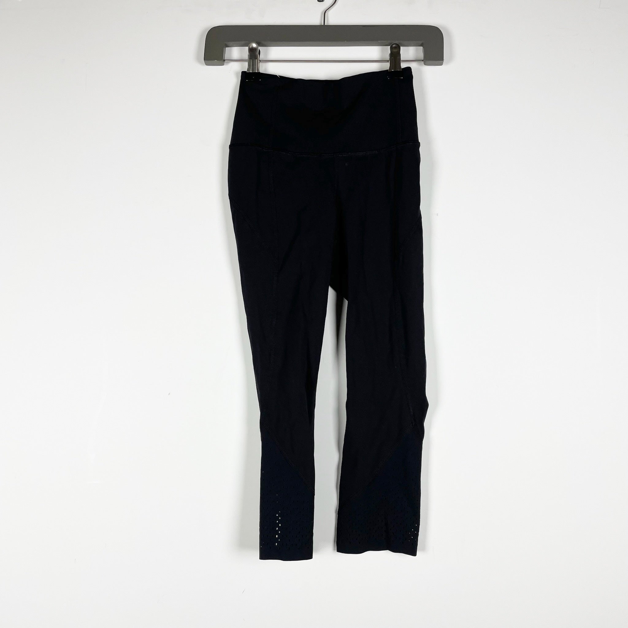 Lululemon Women's Anew Crop Perforated Work Out Running Training Leggings Black