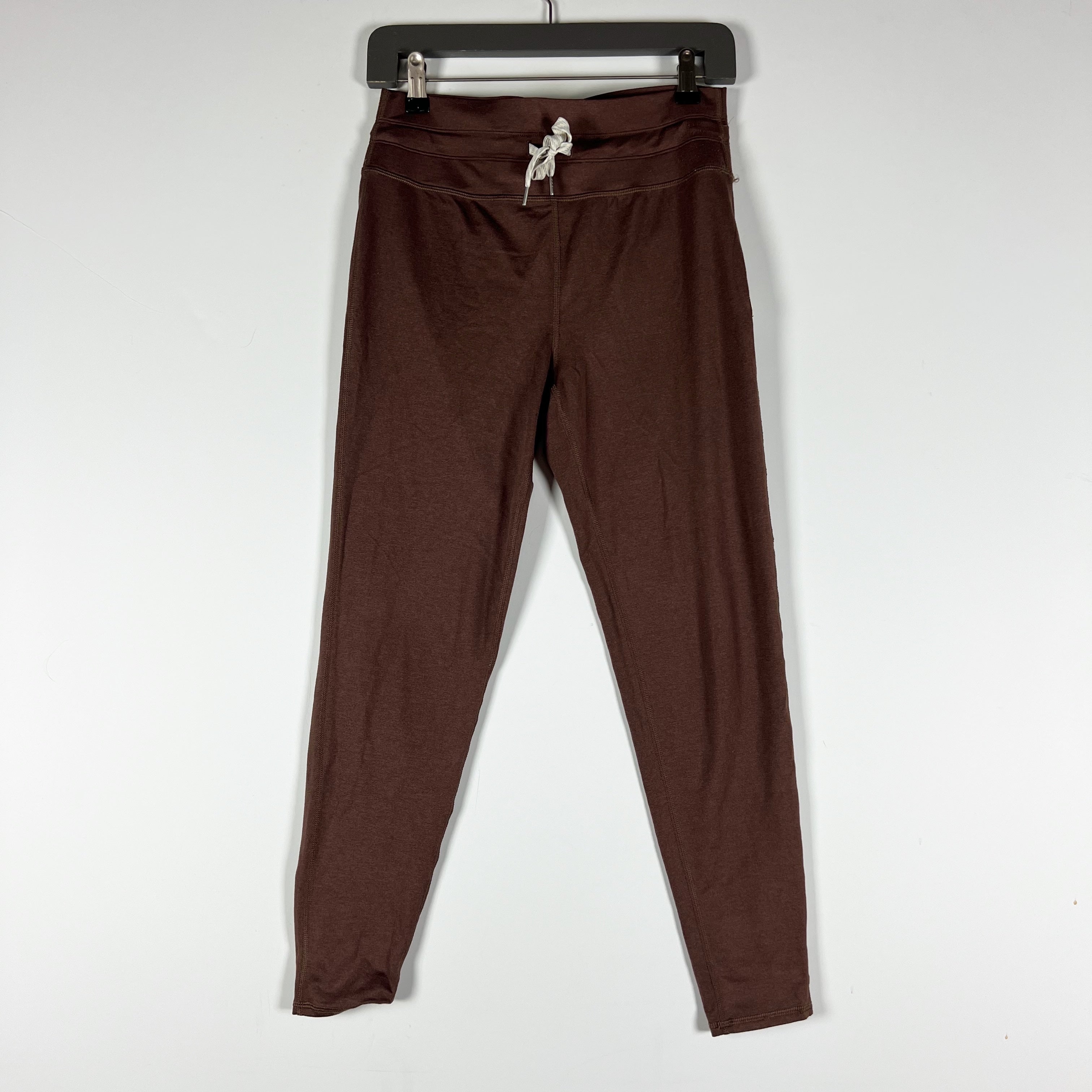 Vuori Women's Performance Ankle Crop Mid Rise Jogger Pants Ultra Soft Brown M