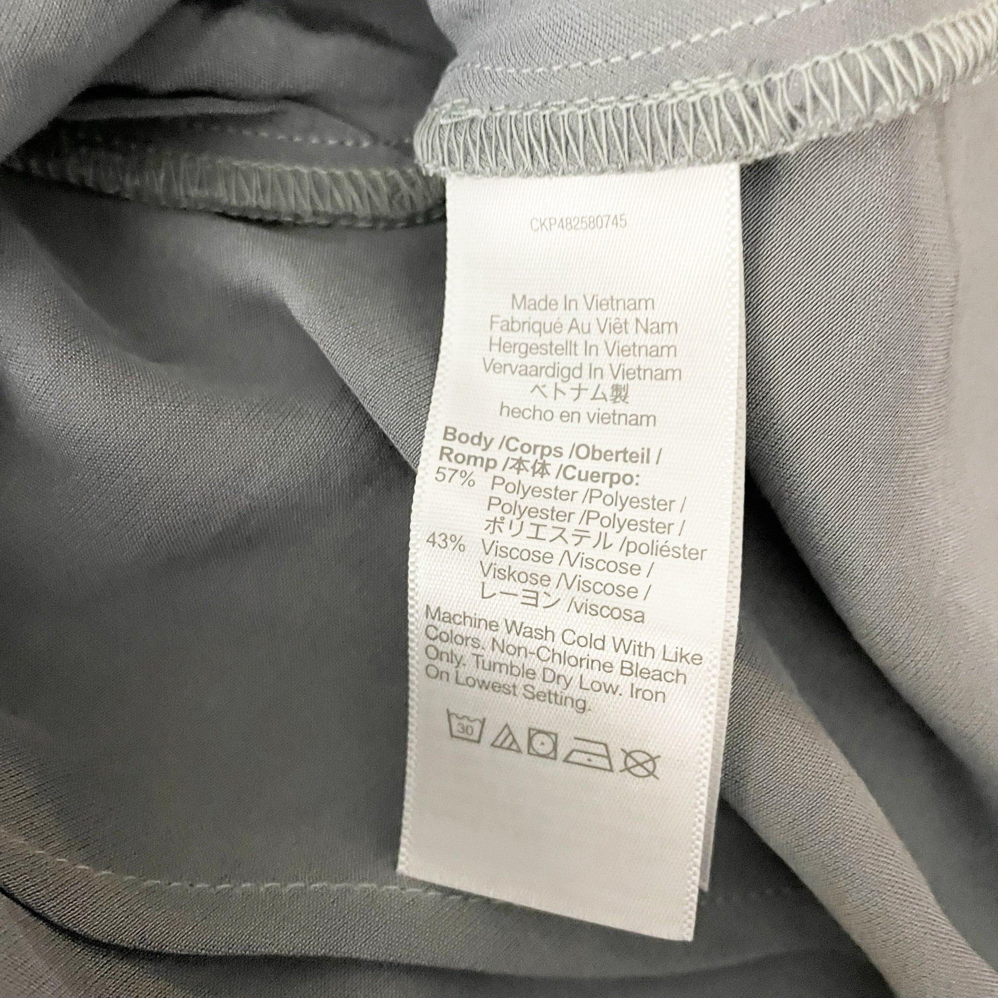 NEW Madewell Women's Satin Cutaway Button Front Sleeveless Vest Top Dusk Grey 2