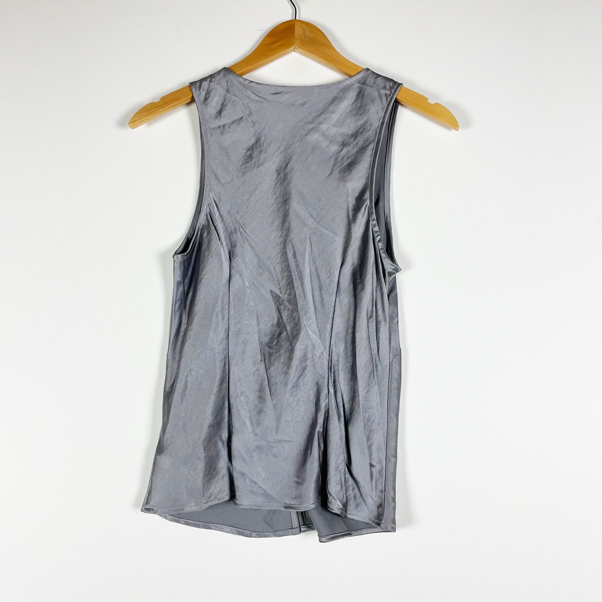 NEW Madewell Women's Satin Cutaway Button Front Sleeveless Vest Top Dusk Grey 2