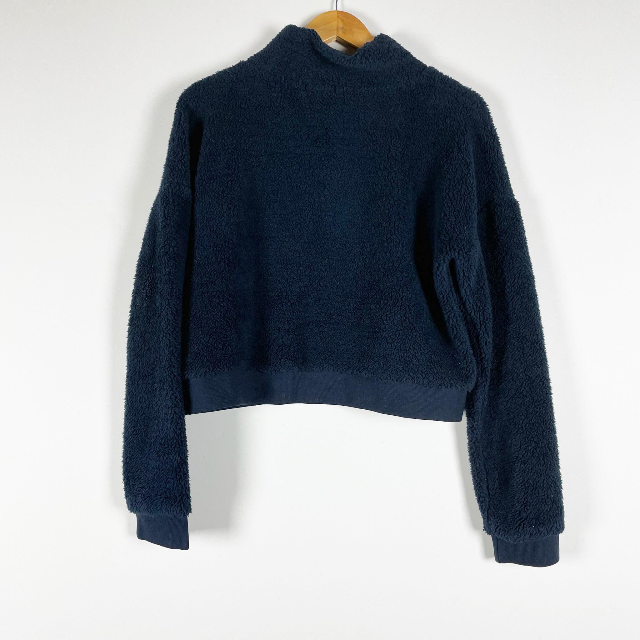 Beyond Yoga BFF Sherpa Cropped Pullover Faux Fur Turtleneck Pullover Sweater L