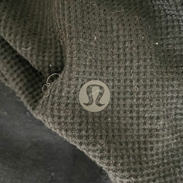 Lululemon Women's Swiftly Tech Henley Button V Neck Long Sleeve Shirt Blouse M