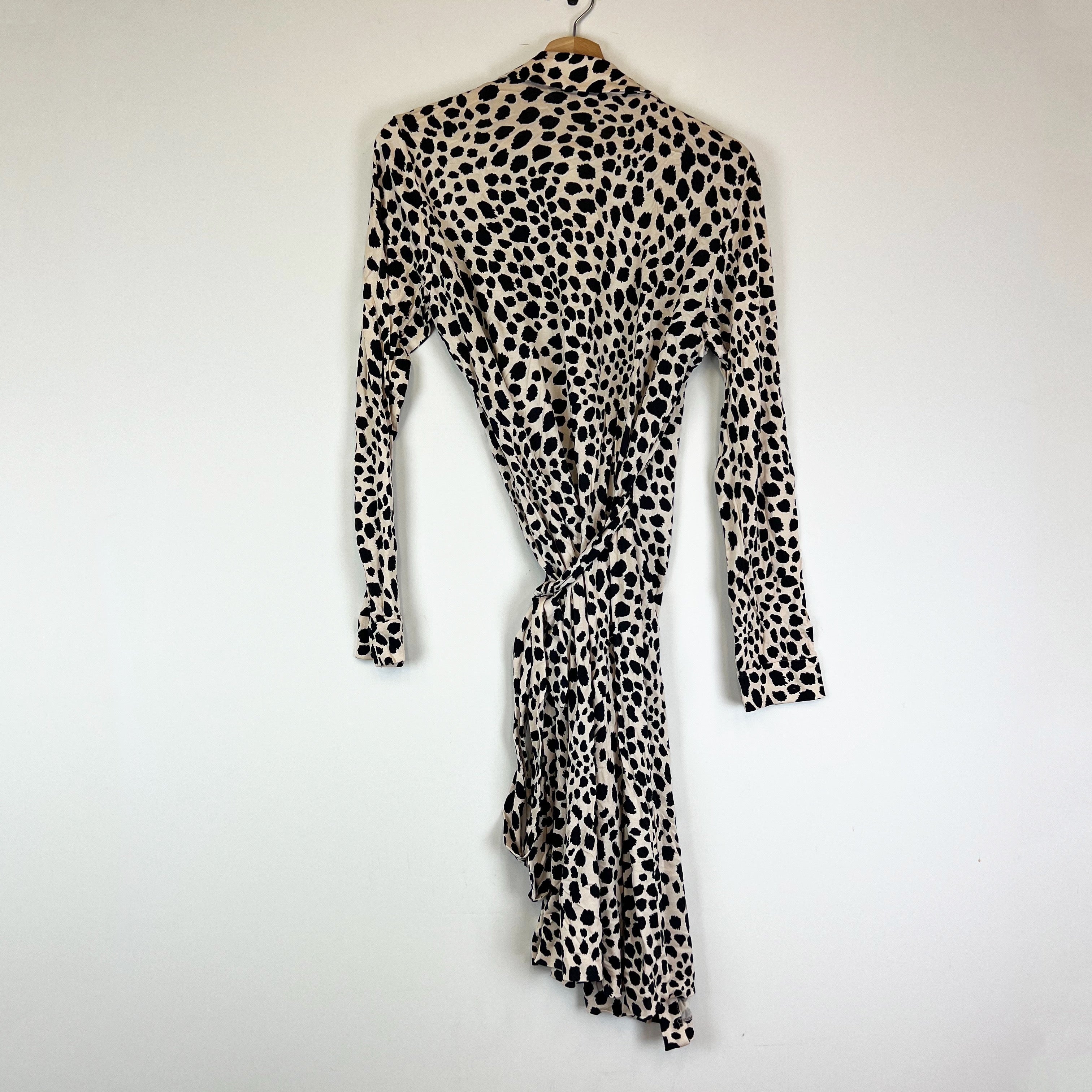 NEW Diane Von Furstenberg Jeanne Two Silk Jersey Wrap Dress Leopard Pebble Ivory