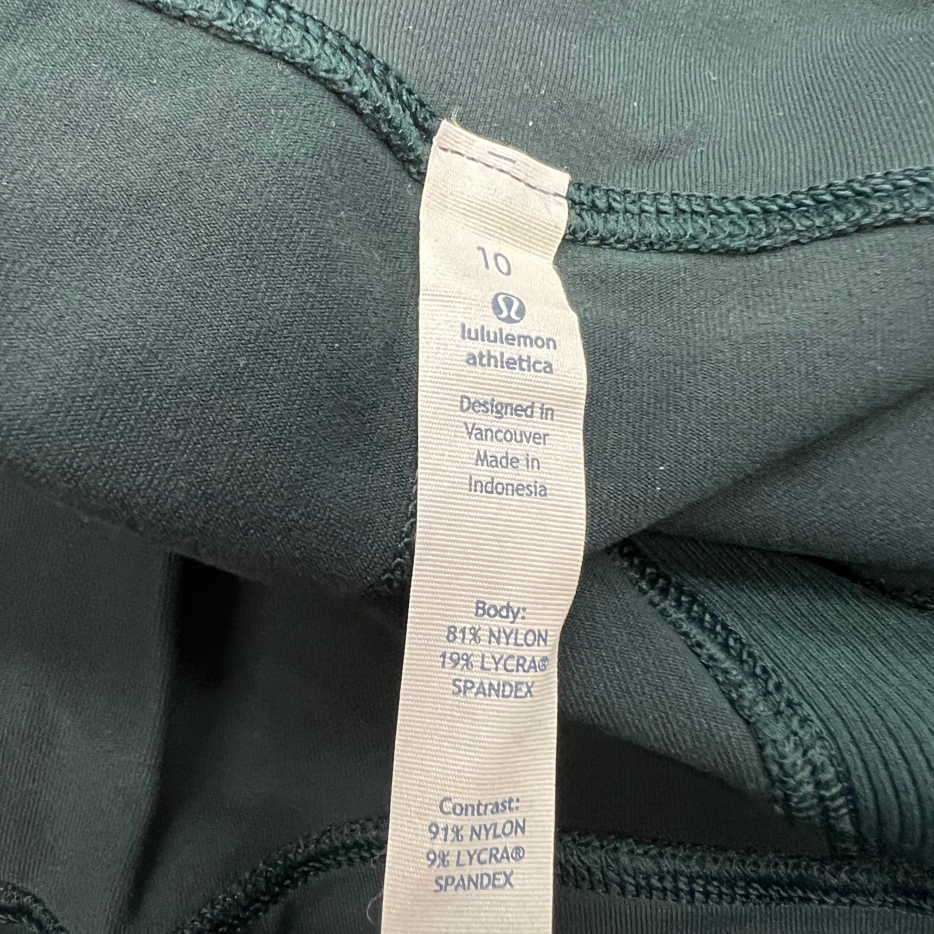 NEW Lululemon Women's Om & Roam Untight Tight Leggings Pants Fuel Green 10