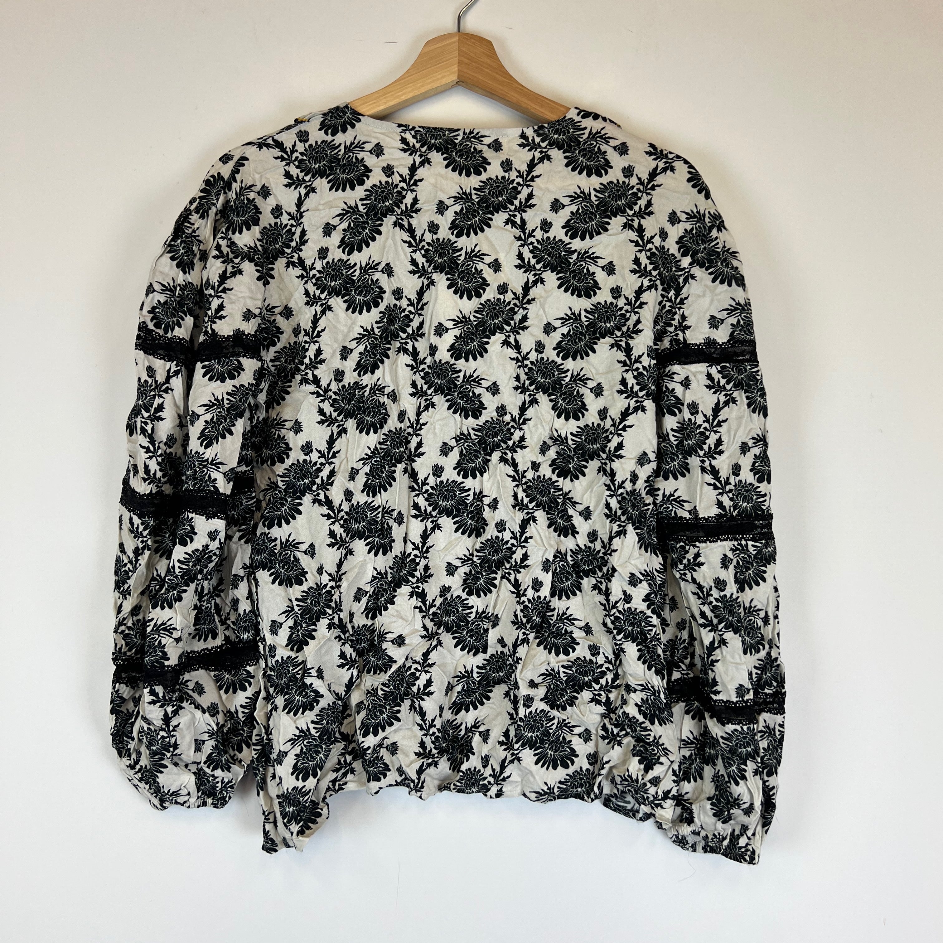 NEW Carolina K Carmella Button Front Long Sleeve Black Lotus Floral Blouse Shirt