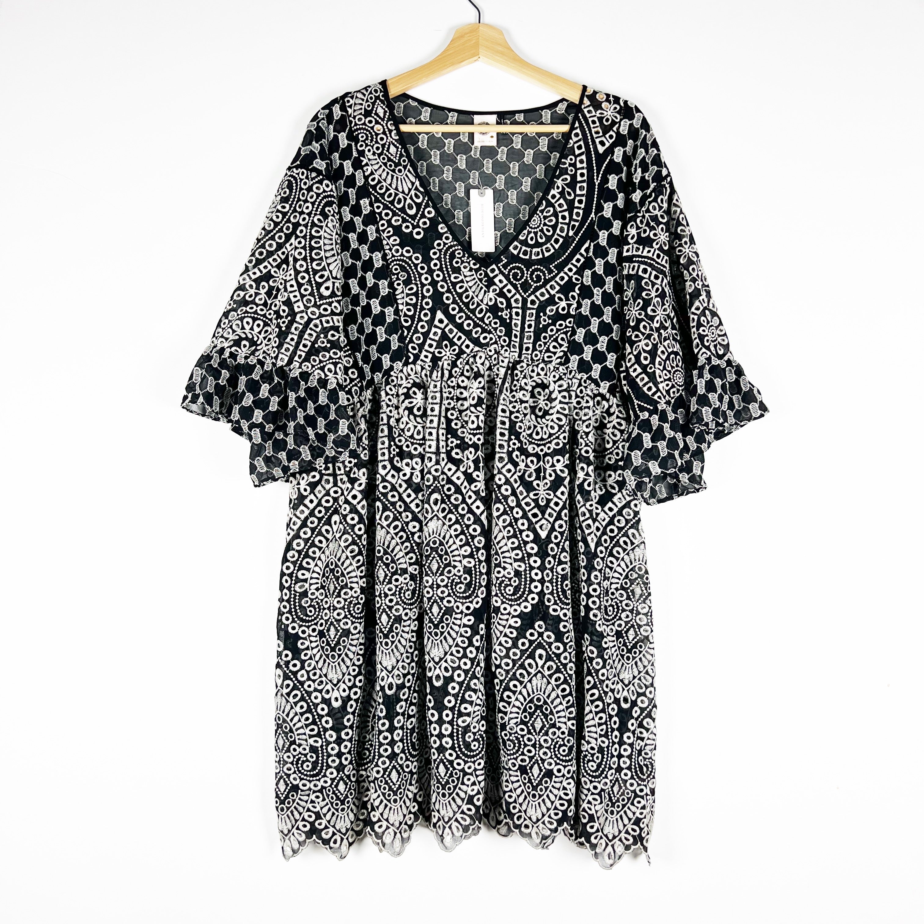 NEW Akemi Kin Anthropologie Brooke Eyelet Embroidered Pullover Tunic Dress Black