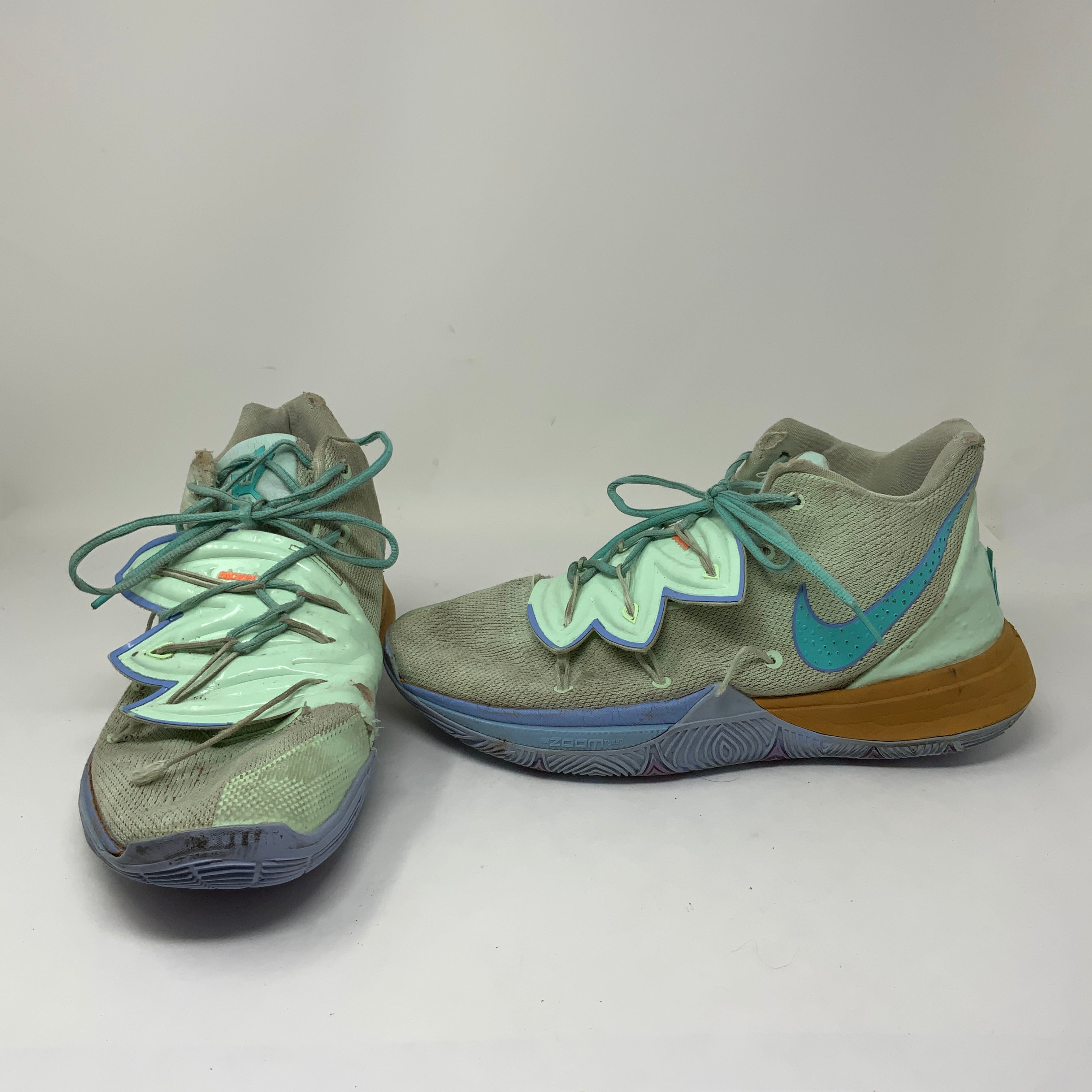 Nike Kyrie Irving Spongebob Squidward Collectible Sneake – Galore Consignment