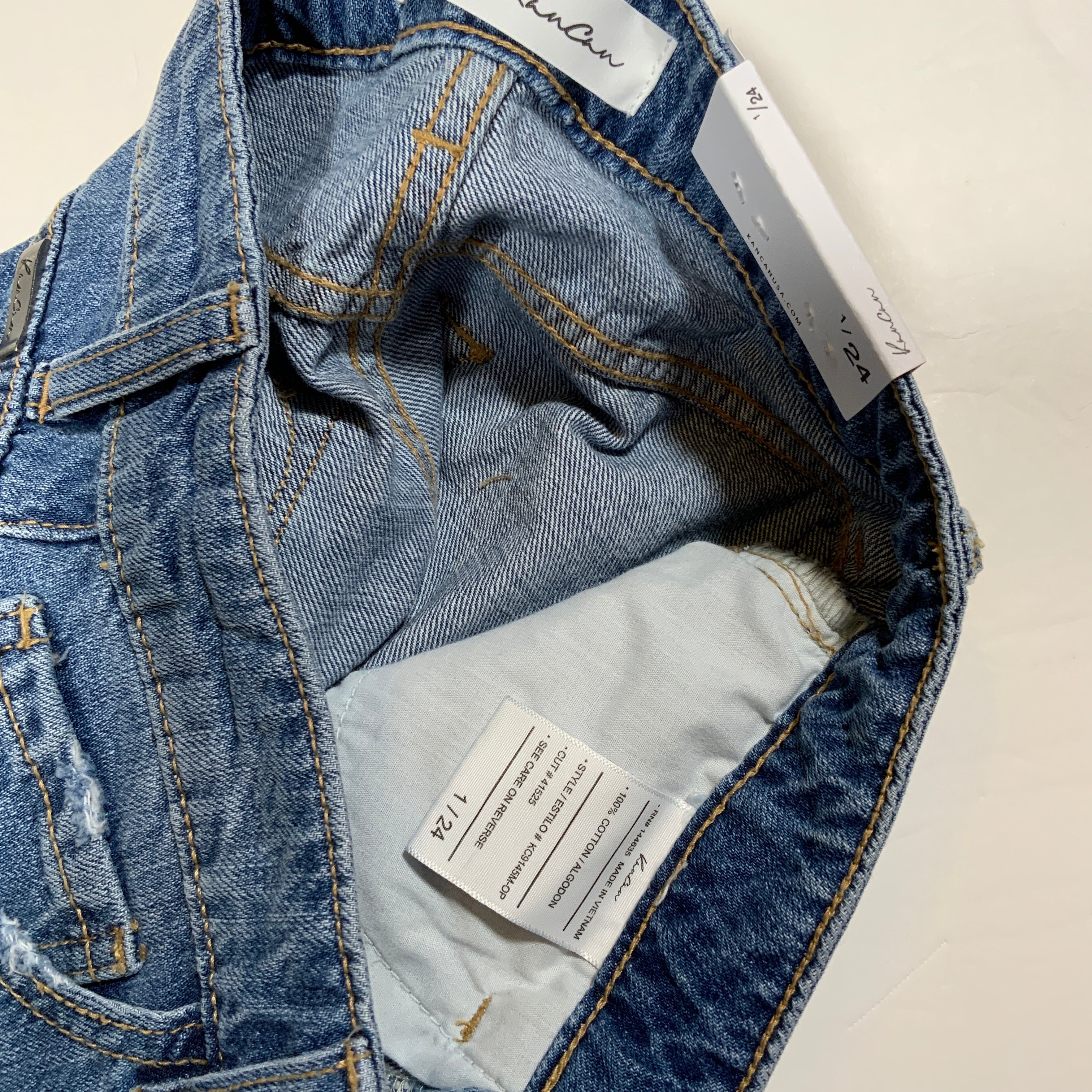 NEW KanCan Ivanna Ultra High Rise Mom Distressed Cotton Mini Jean Shorts 24