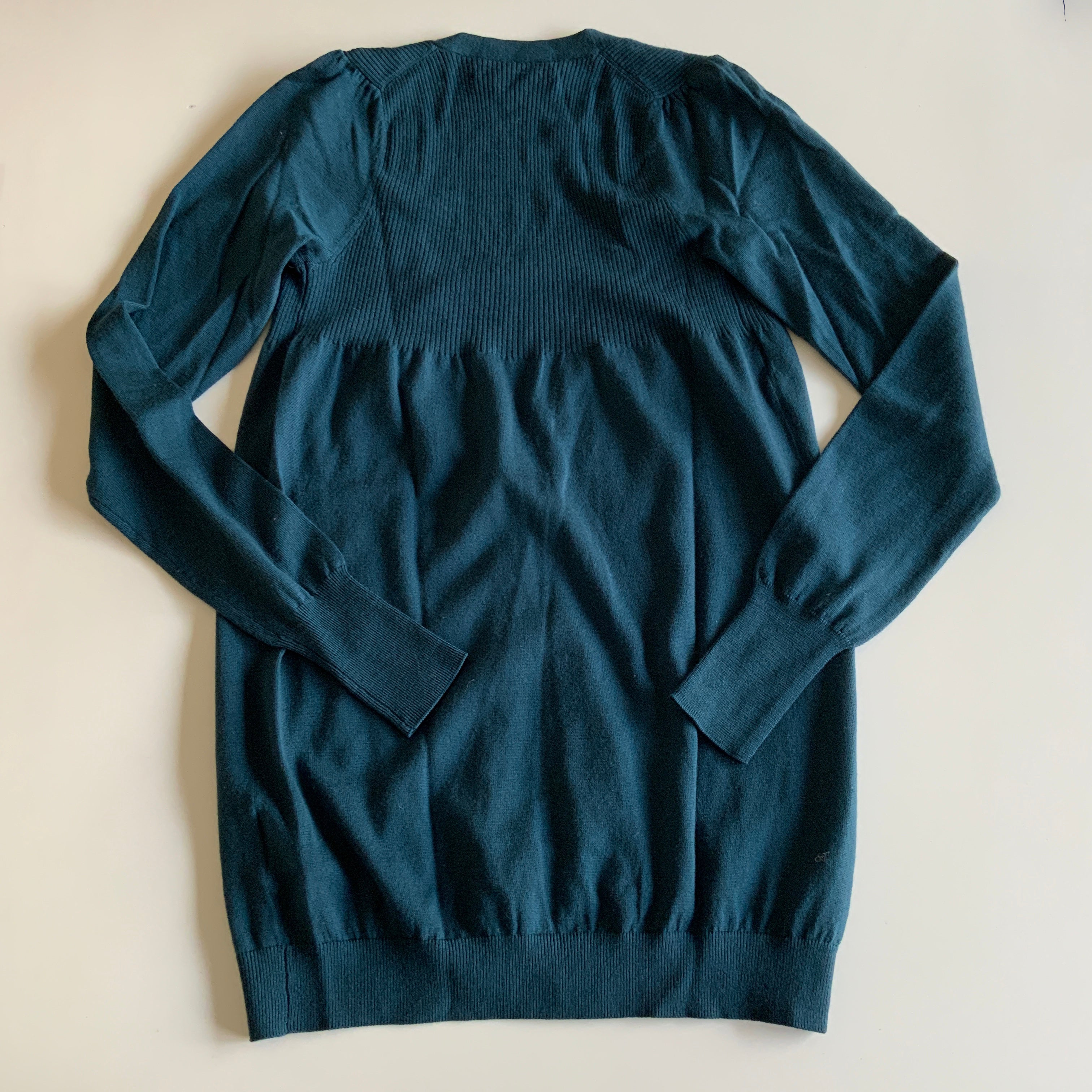 Club Monaco Merino Wool Knit Button Front Long Sleeve V Neck Cardigan Sweater