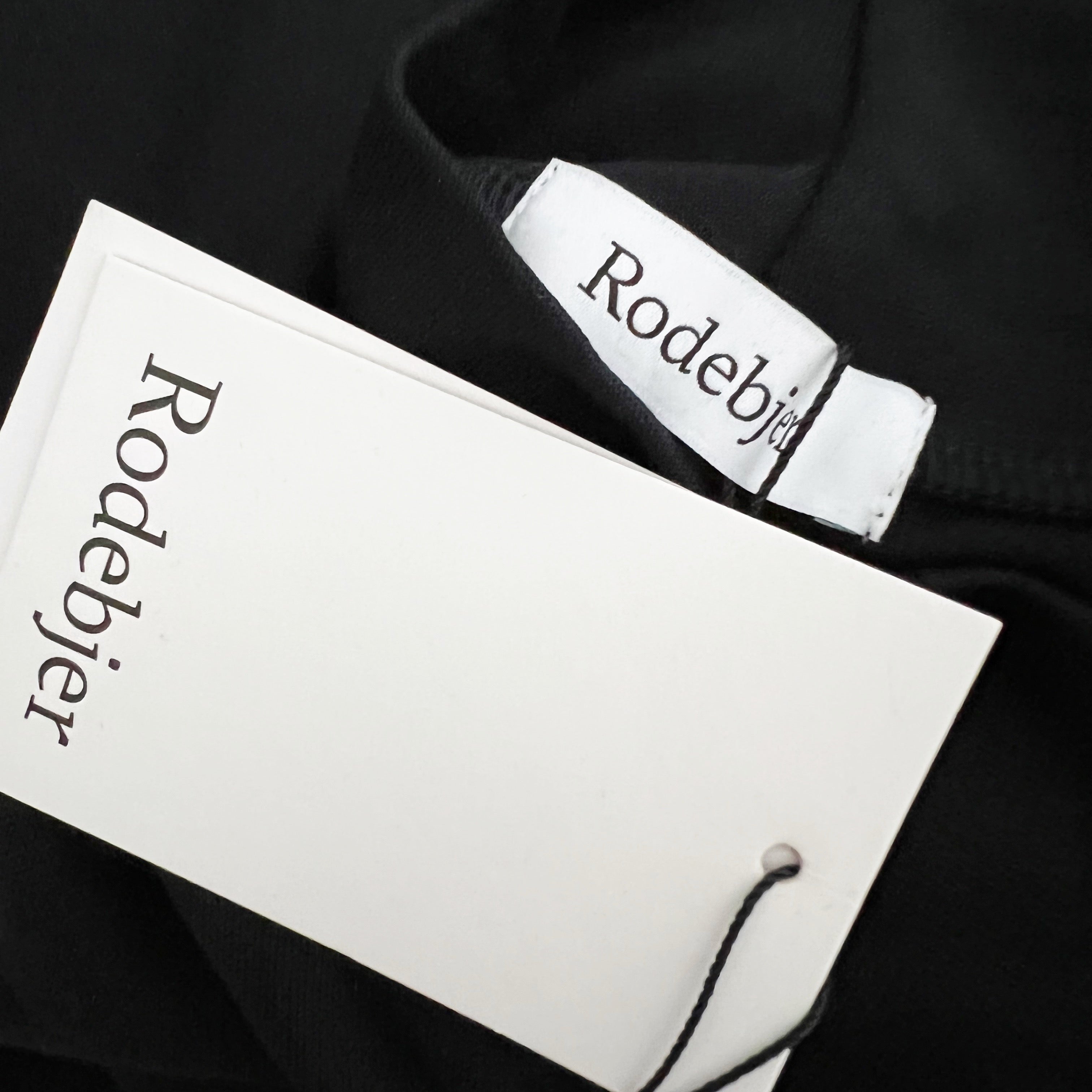 NEW Rodebjer Jennifer Flirty Ruffle Long Sleeve Mock Neck Black Tee Shirt Top LG