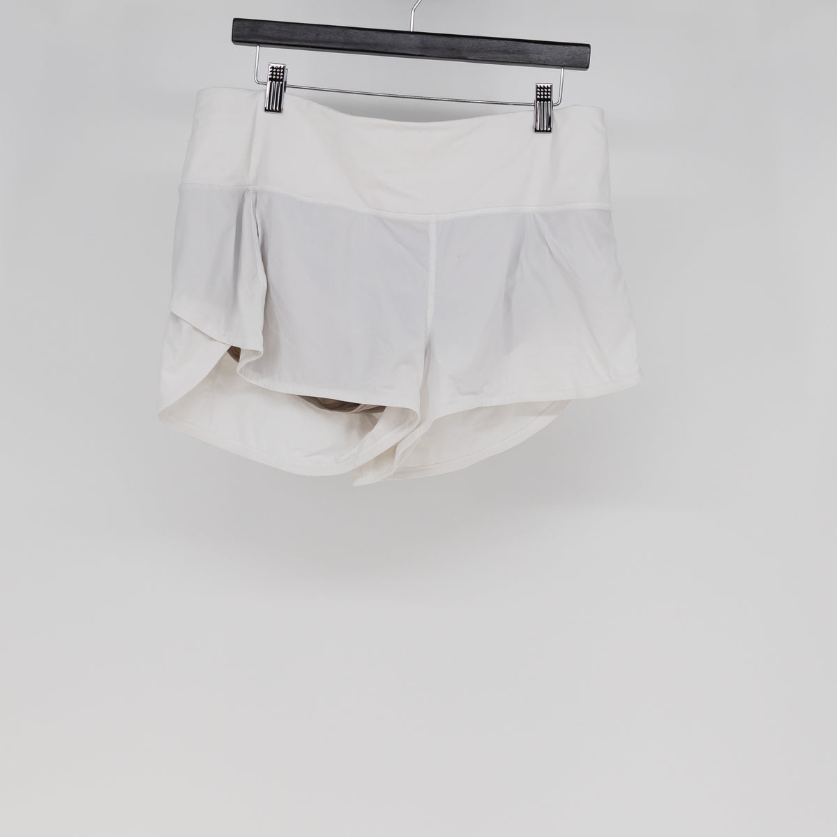 Lululemon Women's Speed Up Short High-Rise 2.5" Inseam Athletic Work Out White