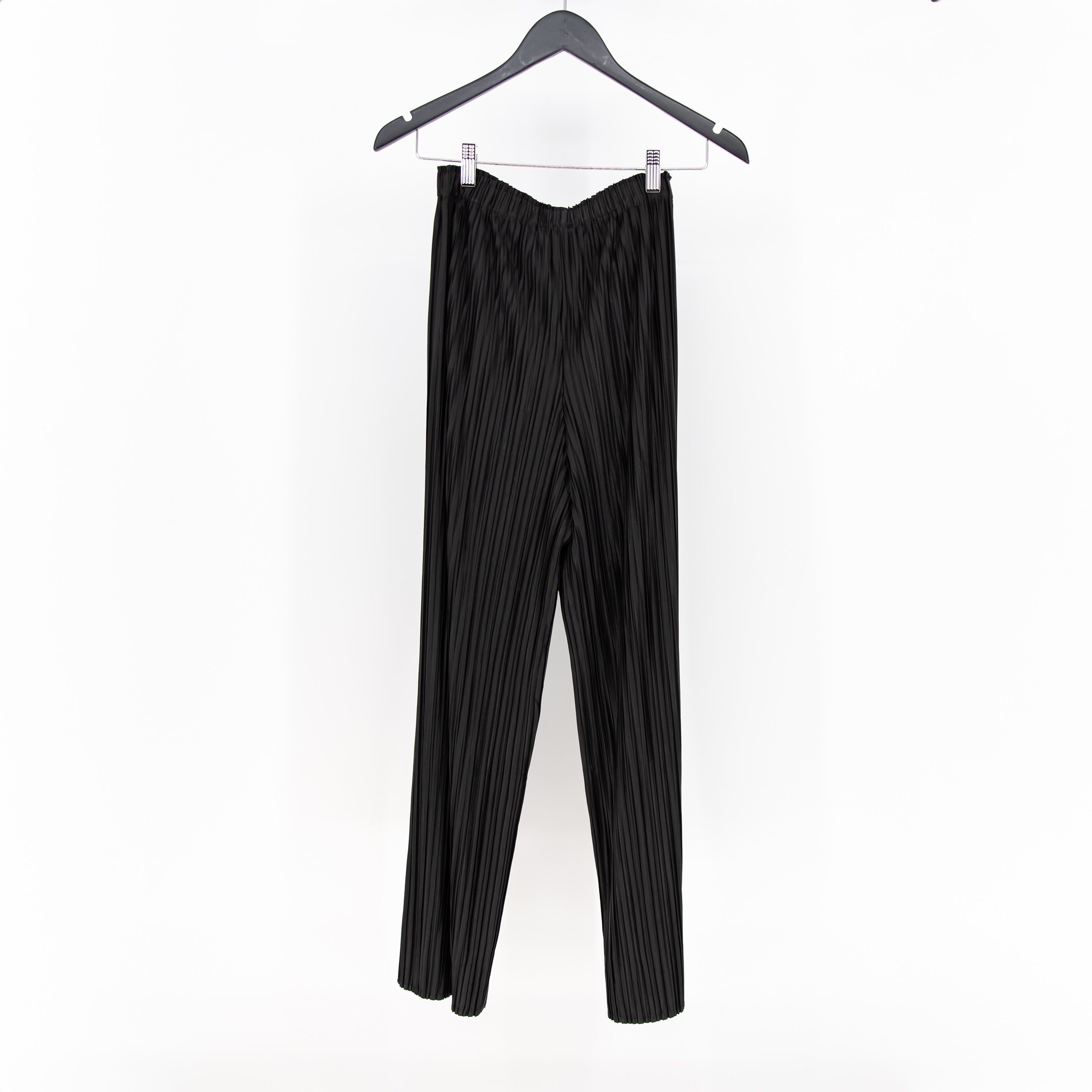 NEW Ruti Women's Pull On Relaxed Pleated Sateen Straight Leg Pants Black Medium